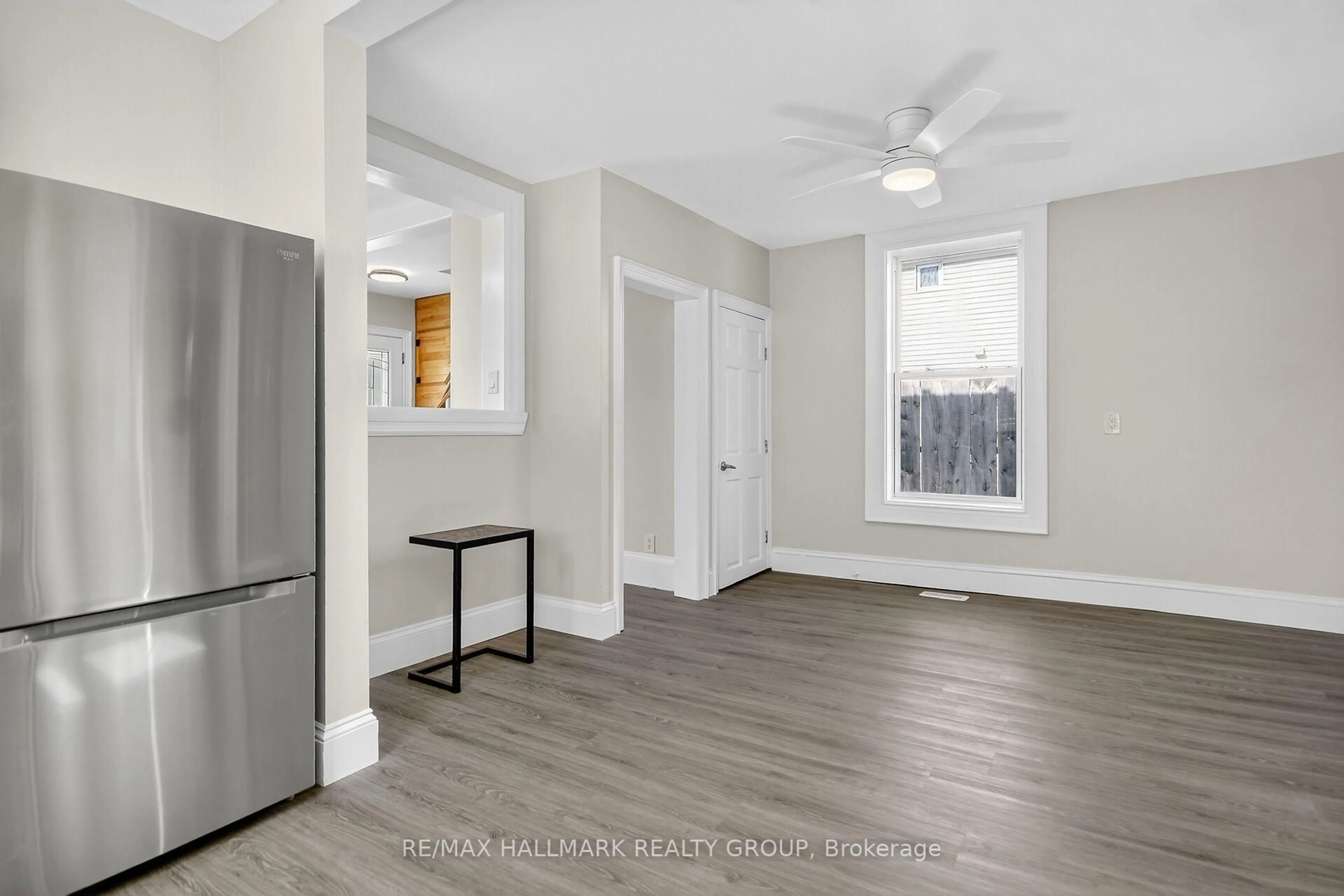 A pic of a room for 45 Carleton St, Almonte Ontario K0A 1A0