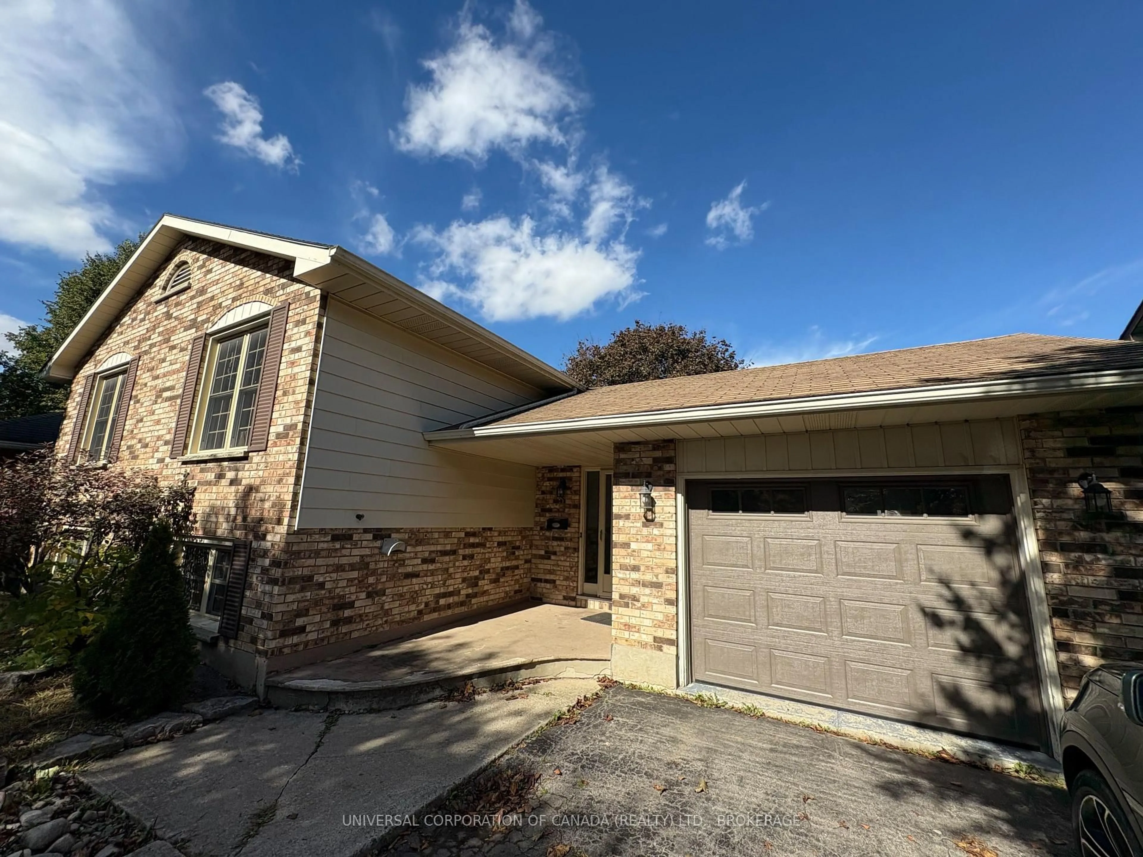 Unknown for 15 Treadwell St, Aylmer Ontario N5H 3B5