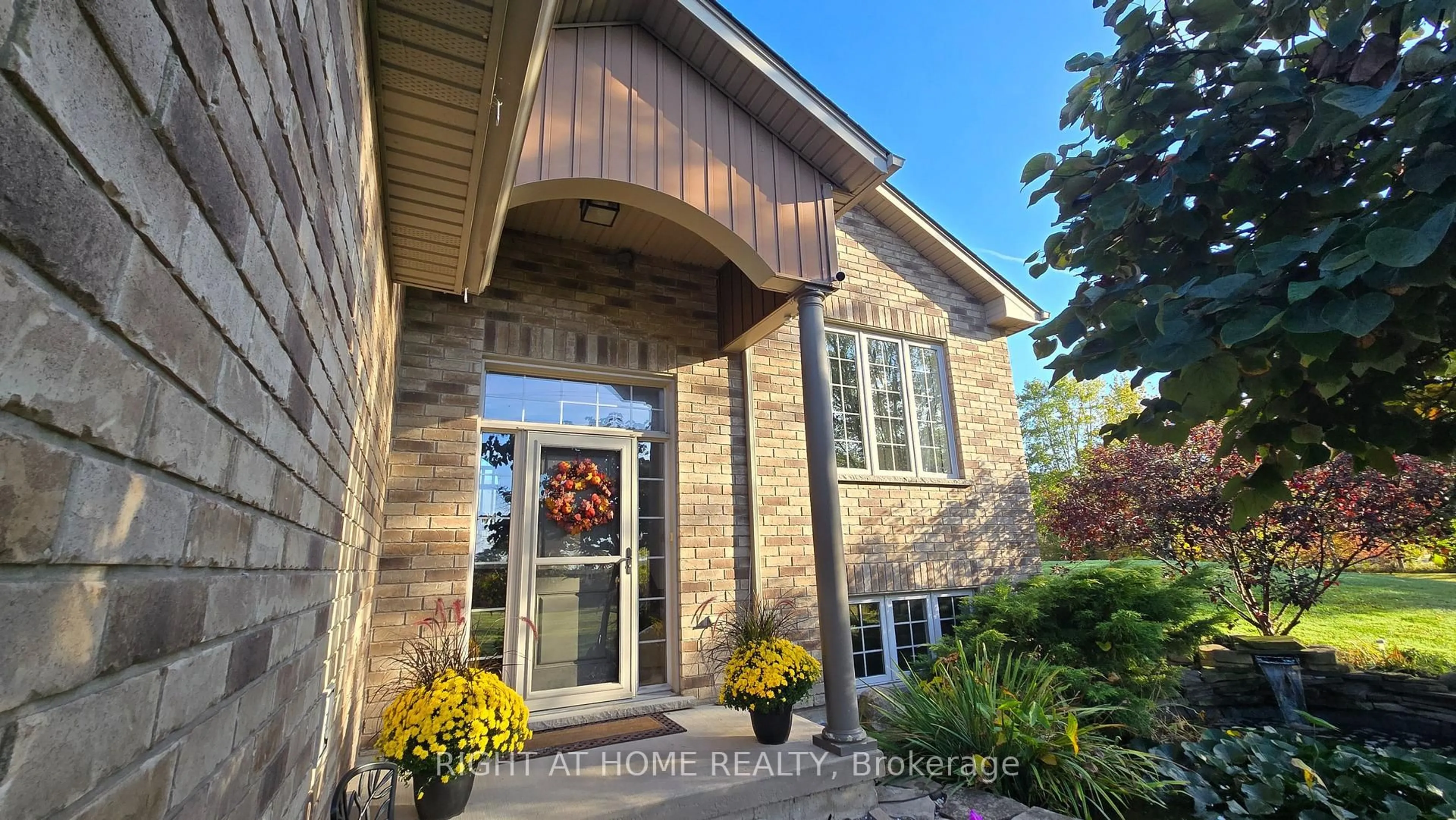 Home with brick exterior material, unknown for 40996 Forks Rd, Wainfleet Ontario L0S 1V0