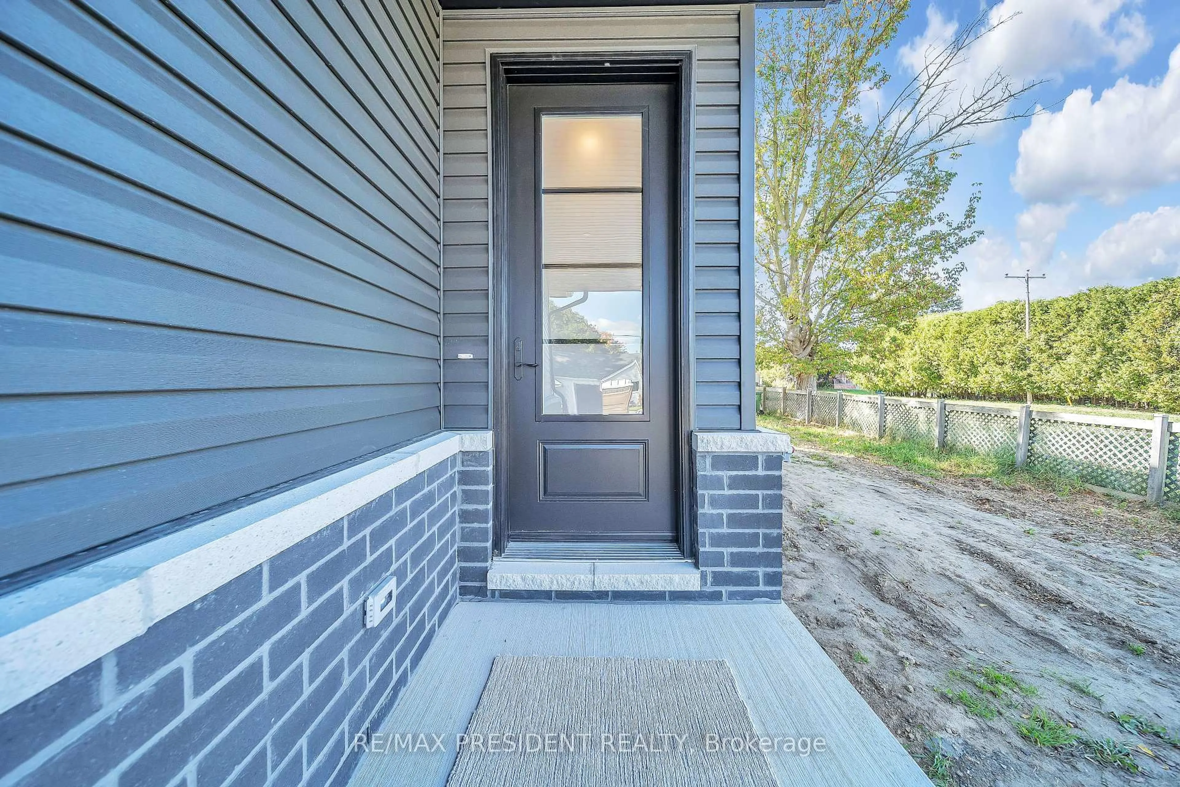 Home with brick exterior material, street for 88 O'Neil St, Chatham-Kent Ontario N7M 3A3