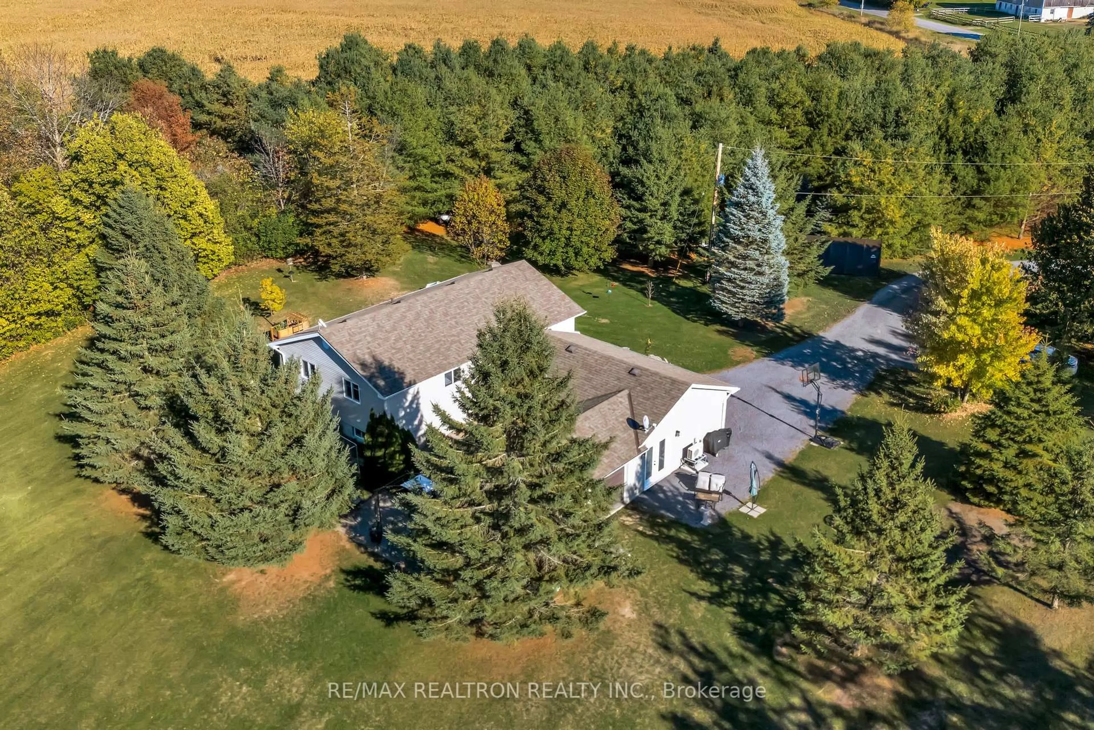 A pic from outside/outdoor area/front of a property/back of a property/a pic from drone, unknown for 1117 Bethel Rd, Belleville Ontario K0K 2Y0