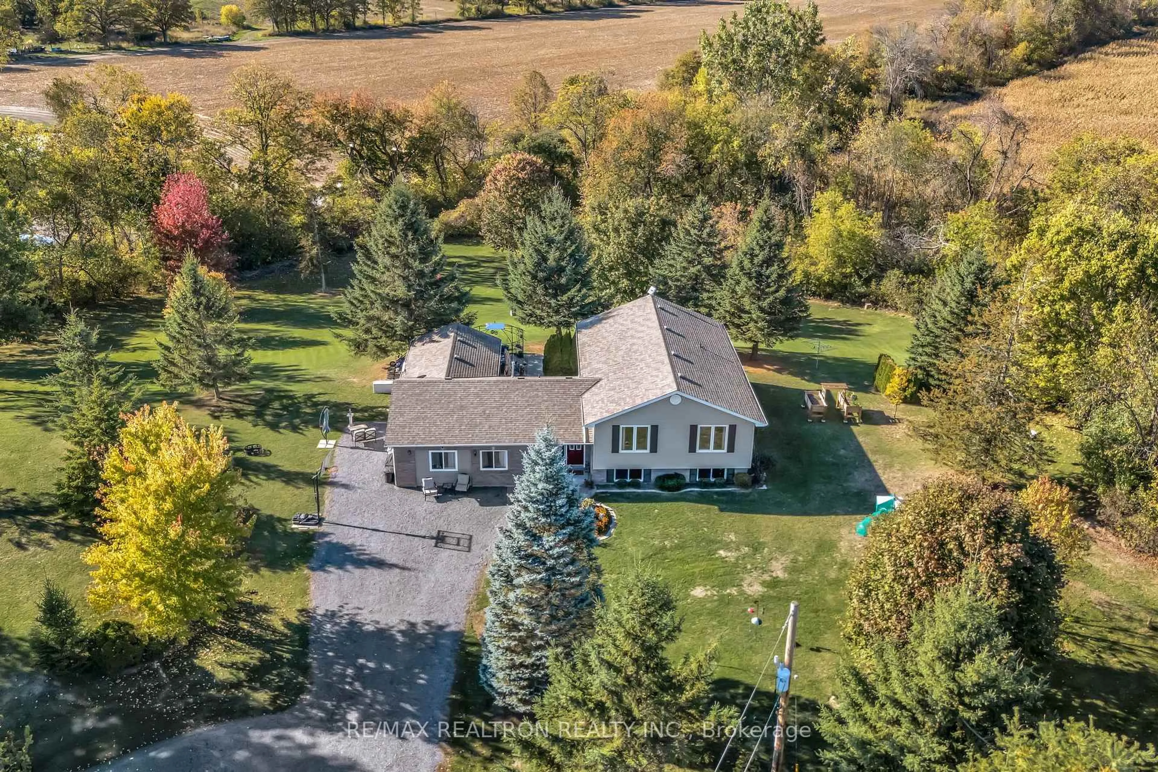 A pic from outside/outdoor area/front of a property/back of a property/a pic from drone, unknown for 1117 Bethel Rd, Belleville Ontario K0K 2Y0