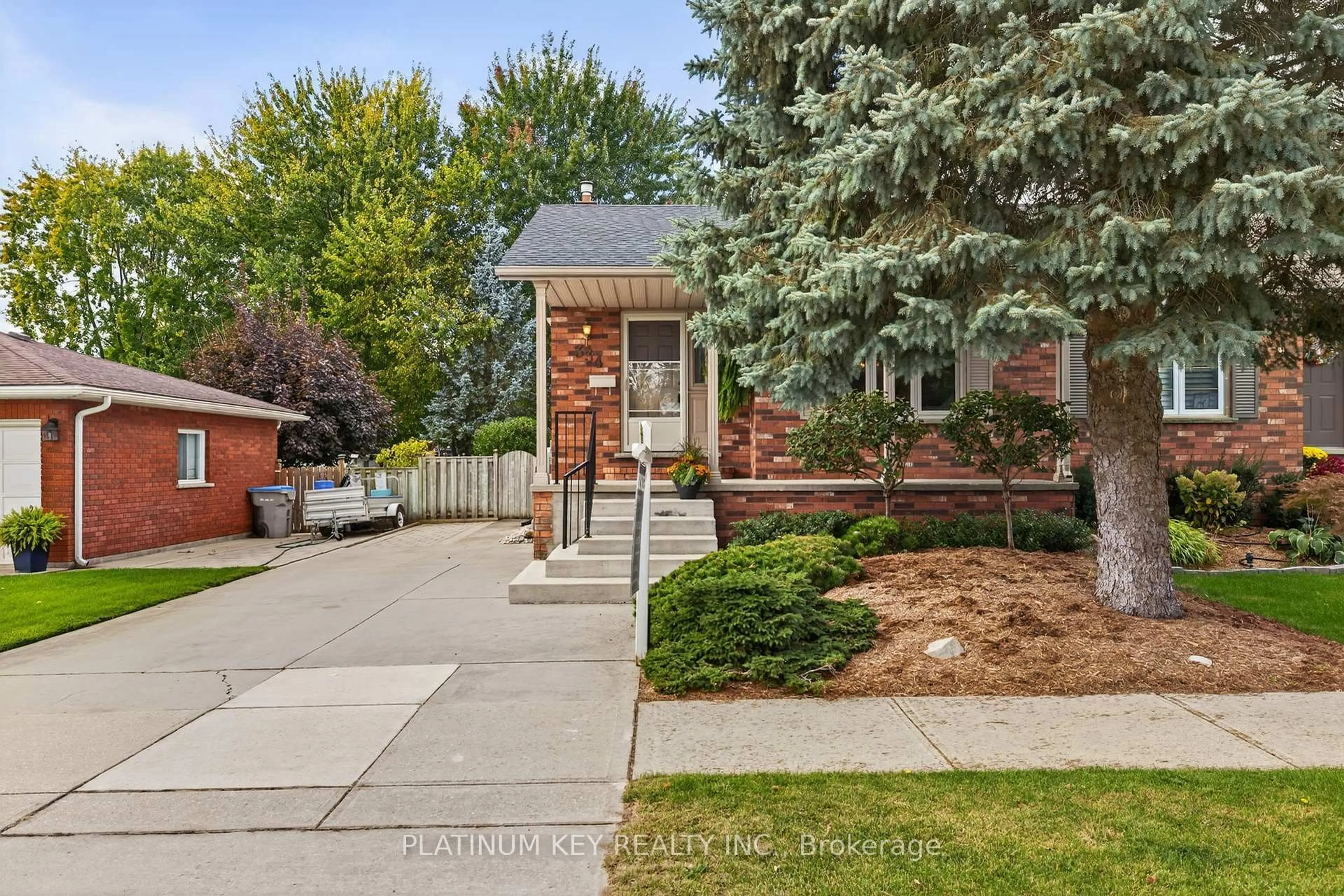 Home with brick exterior material, street for 334 Mckellar St, Strathroy-Caradoc Ontario N7G 2Y5