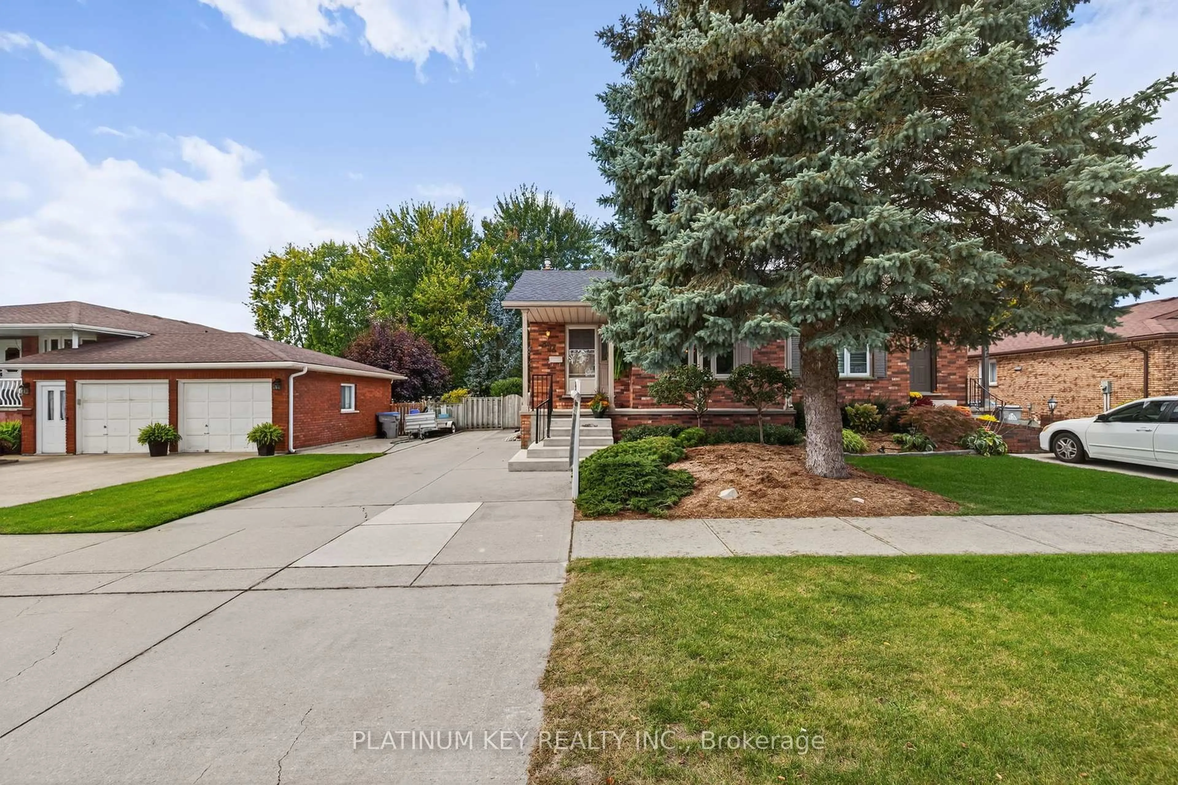 Home with brick exterior material, street for 334 Mckellar St, Strathroy-Caradoc Ontario N7G 2Y5