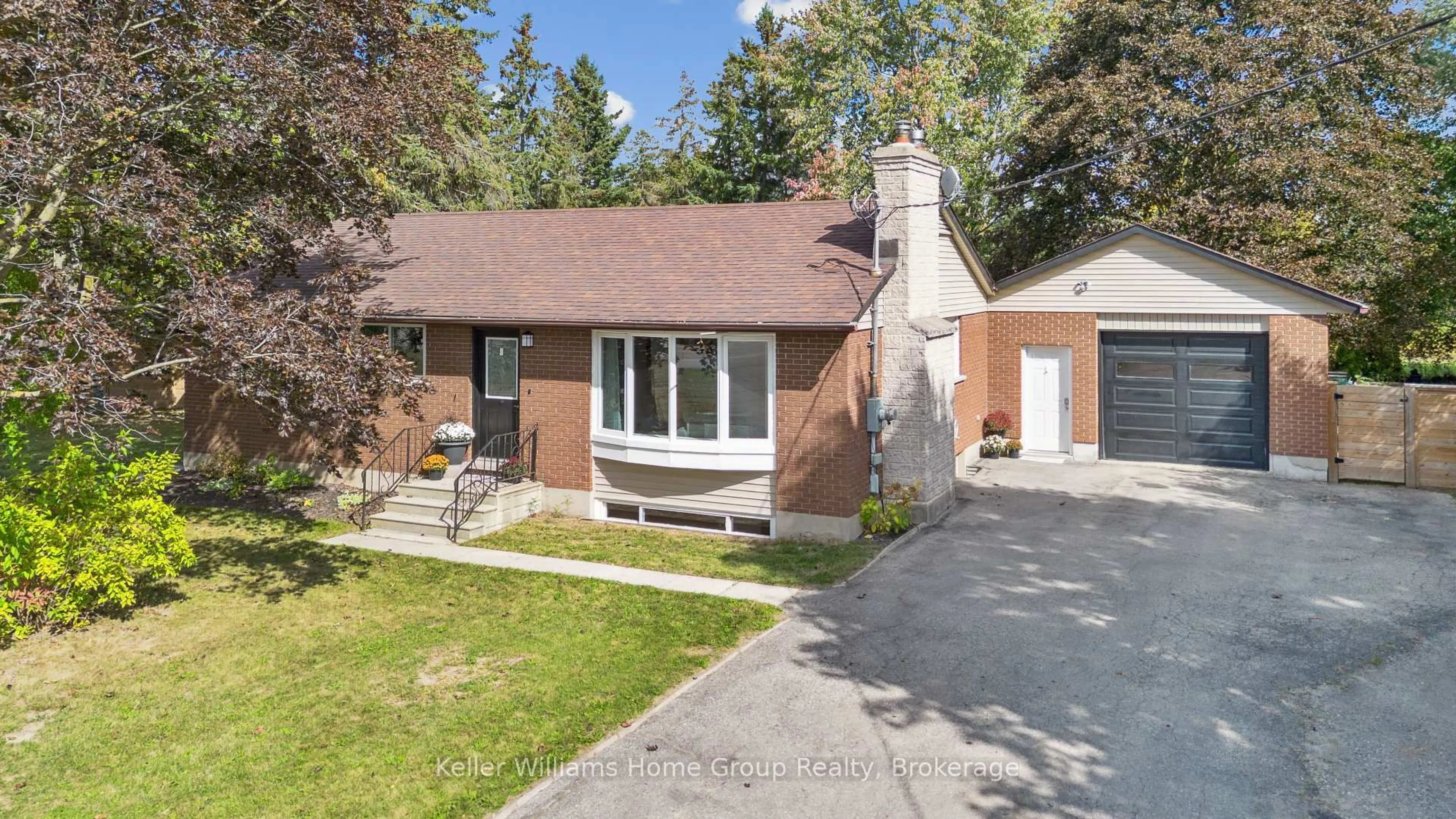Home with brick exterior material, street for 5863 Wellington Road 7 Rd, Guelph/Eramosa Ontario N1H 6J2