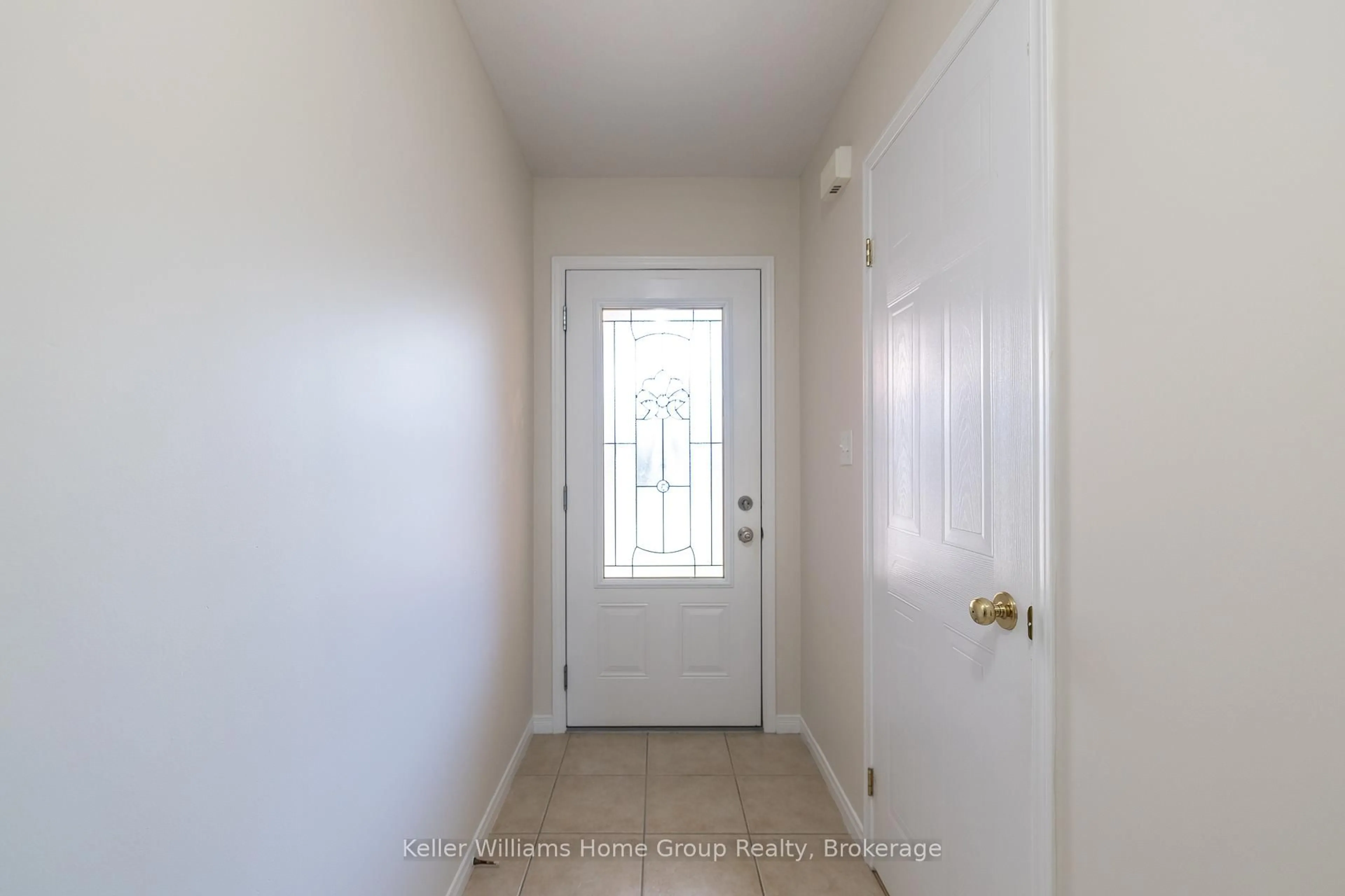 Indoor entryway for 42 HASLER Cres, Guelph Ontario N1L 0A2