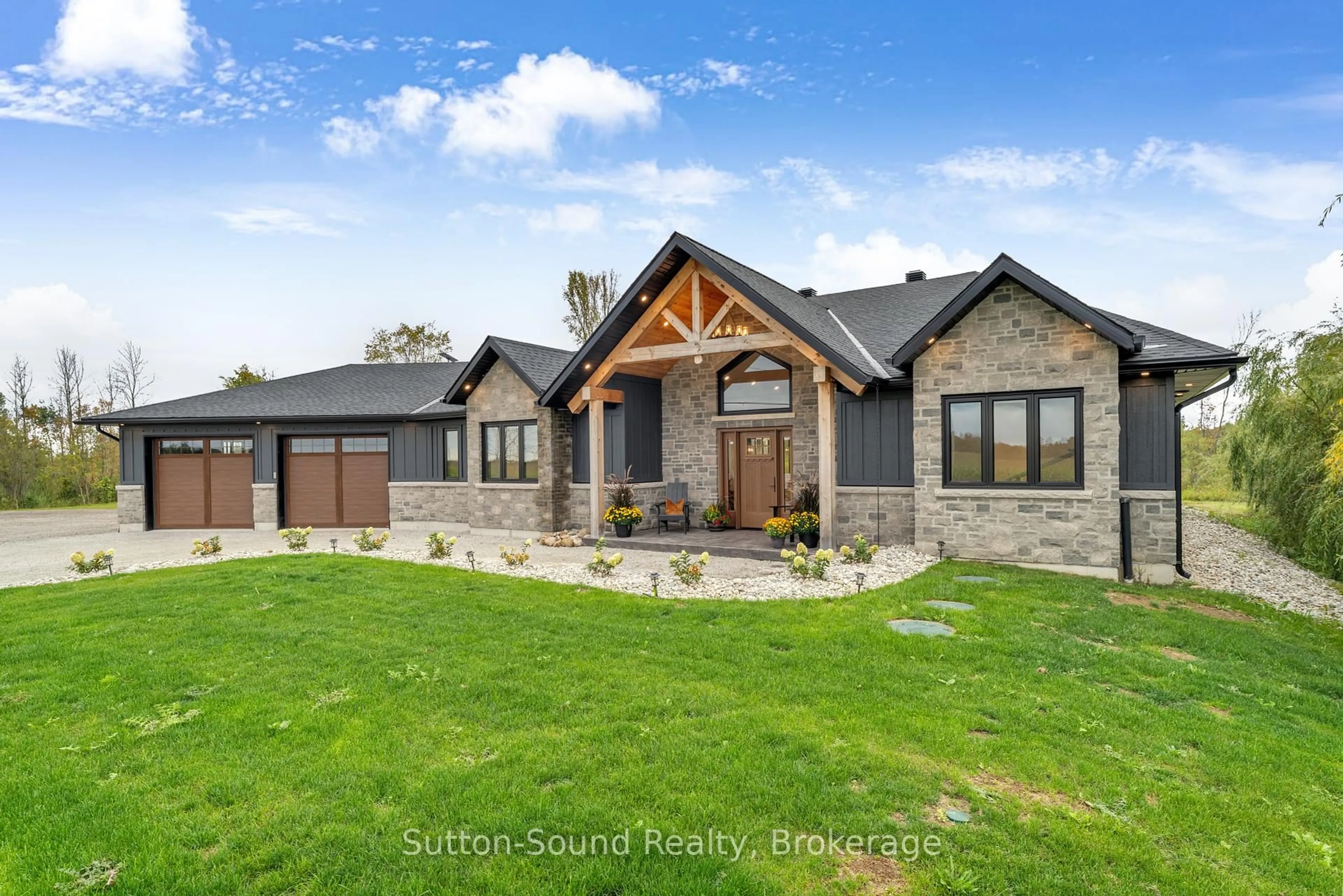 Home with brick exterior material, unknown for 401091 Grey Road 17, Georgian Bluffs Ontario N0H 2T0