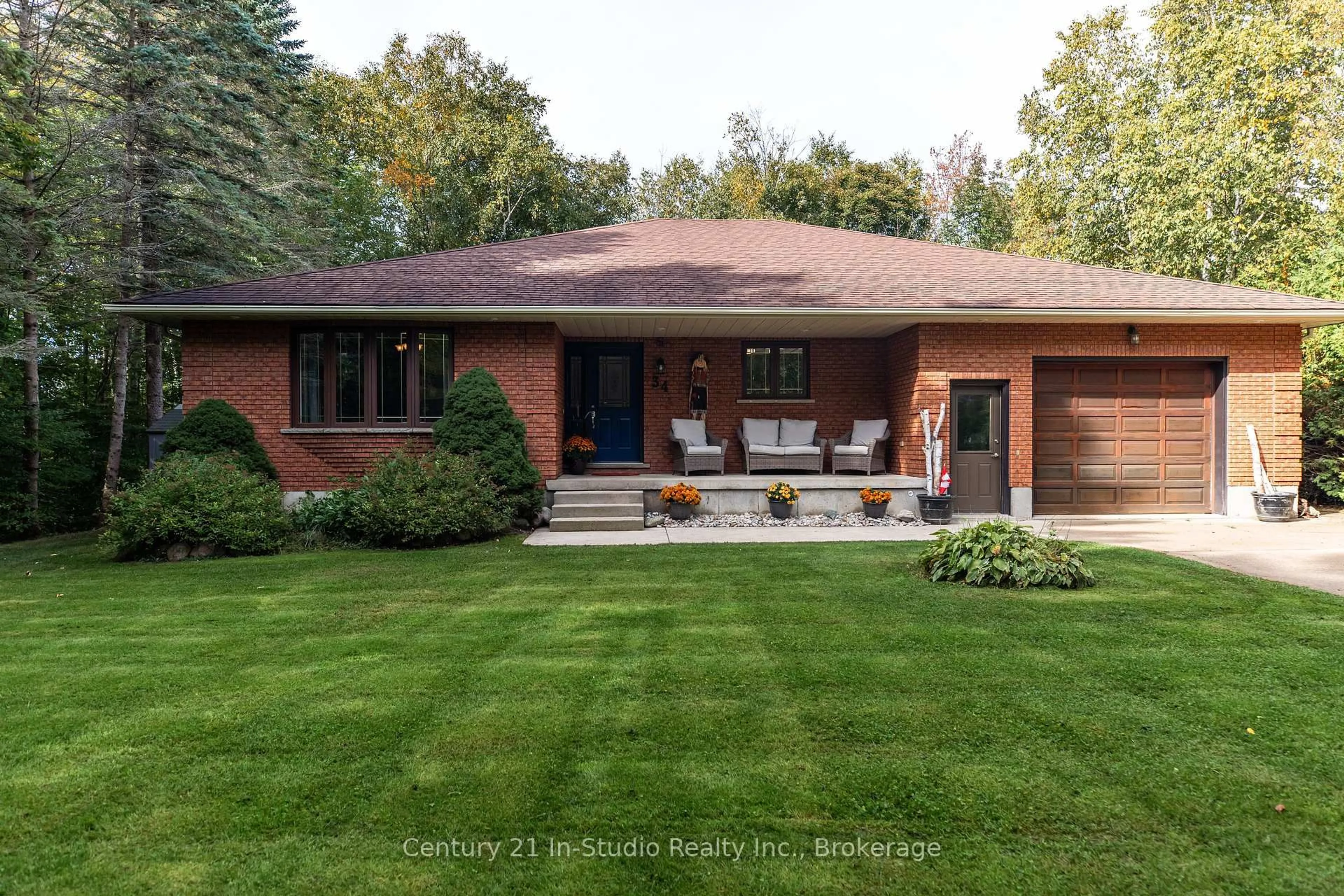 Home with brick exterior material, street for 34 Southampton Pkwy, South Bruce Peninsula Ontario N0H 2G0