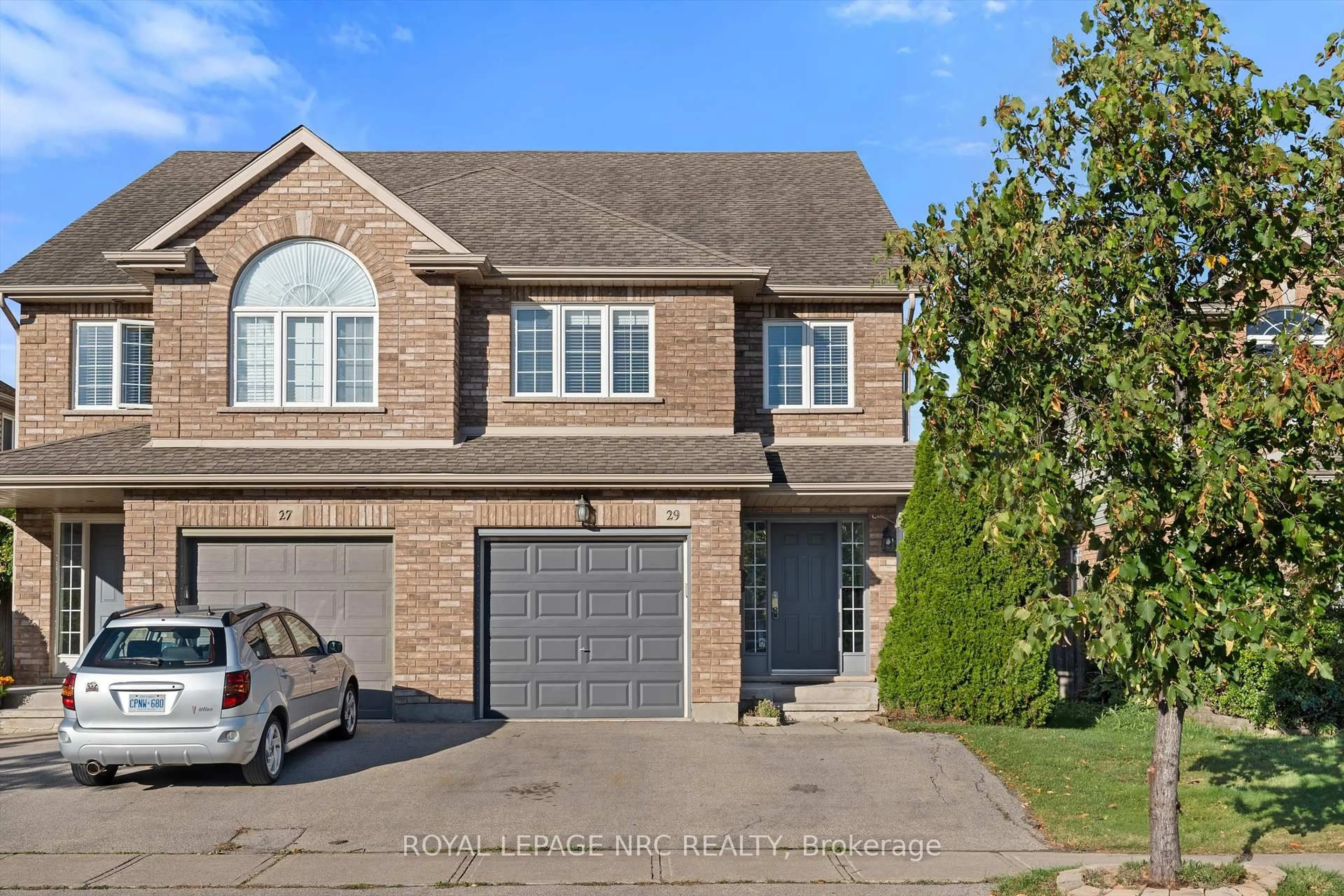Home with brick exterior material, street for 29 Mcbride Dr, St. Catharines Ontario L2S 3Z8