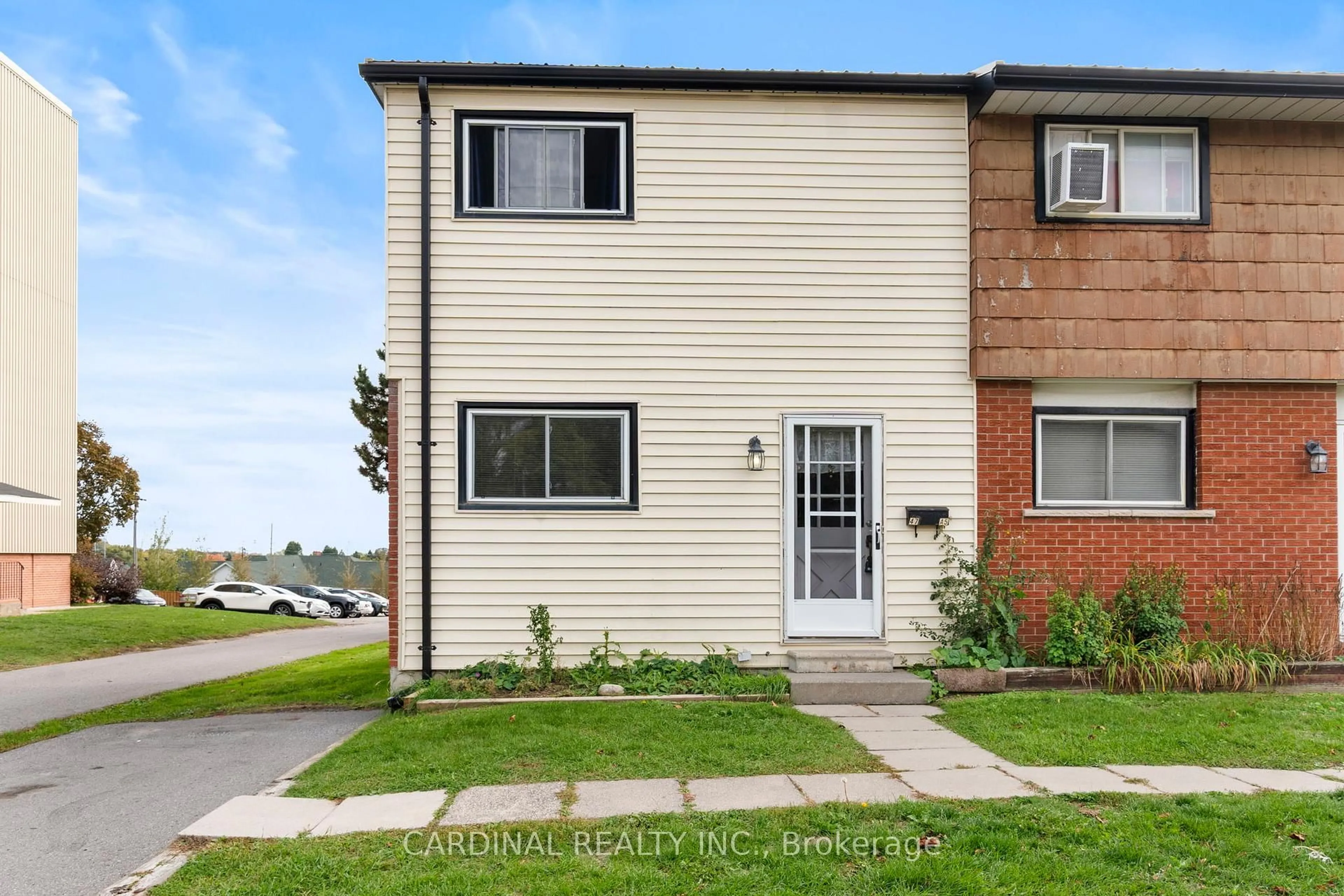 Home with vinyl exterior material, street for 47 Wellington St #A5 (Unit 1, Level 1), Port Hope Ontario L1A 2M4
