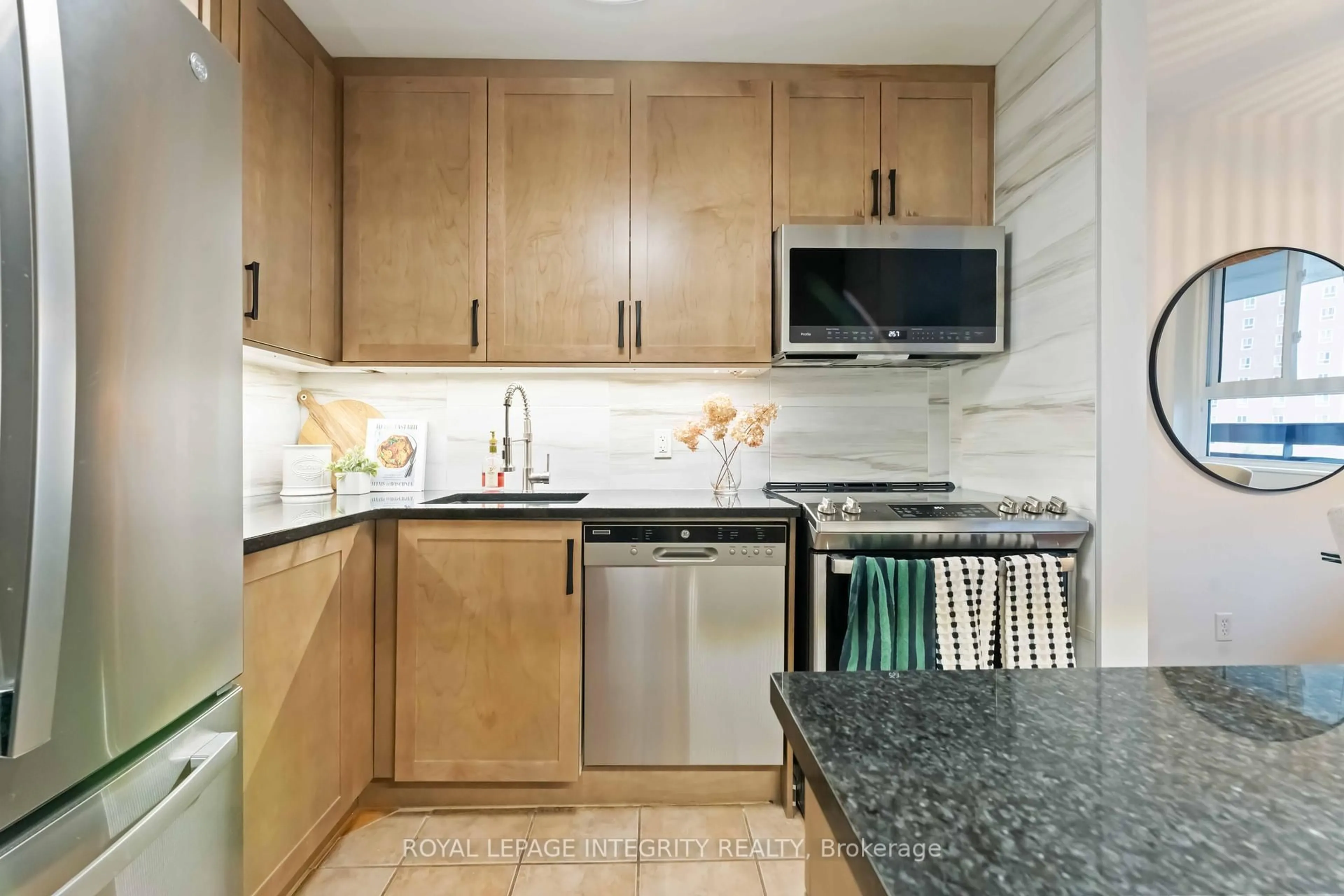 Standard kitchen, unknown for 2000 Jasmine Cres #408, Ottawa Ontario K1J 8K4