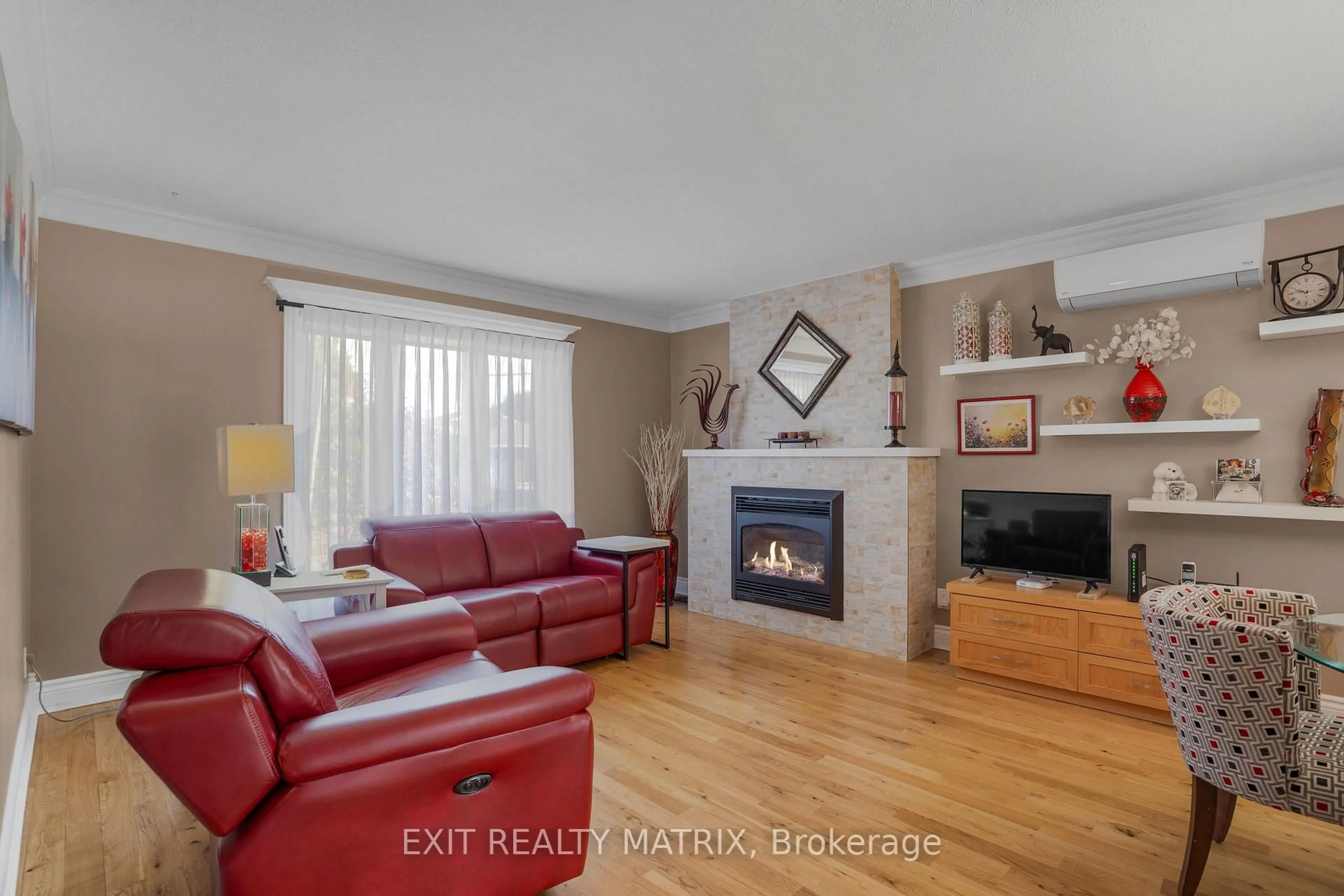 Living room with furniture, unknown for 1124 Ghislain St, Hawkesbury Ontario K6A 3G3