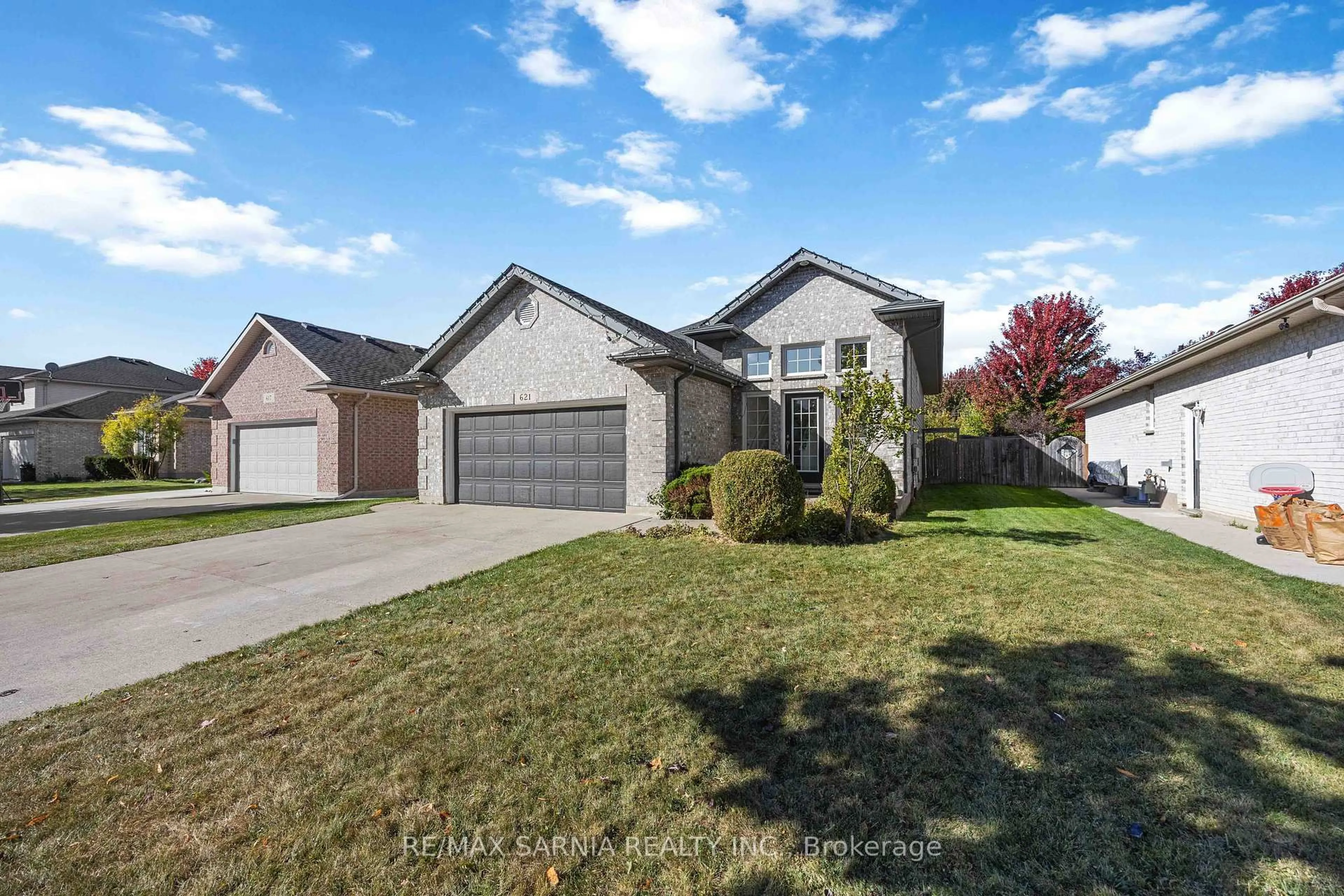 Unknown for 621 Graycliff Dr, Sarnia Ontario N7S 6M3
