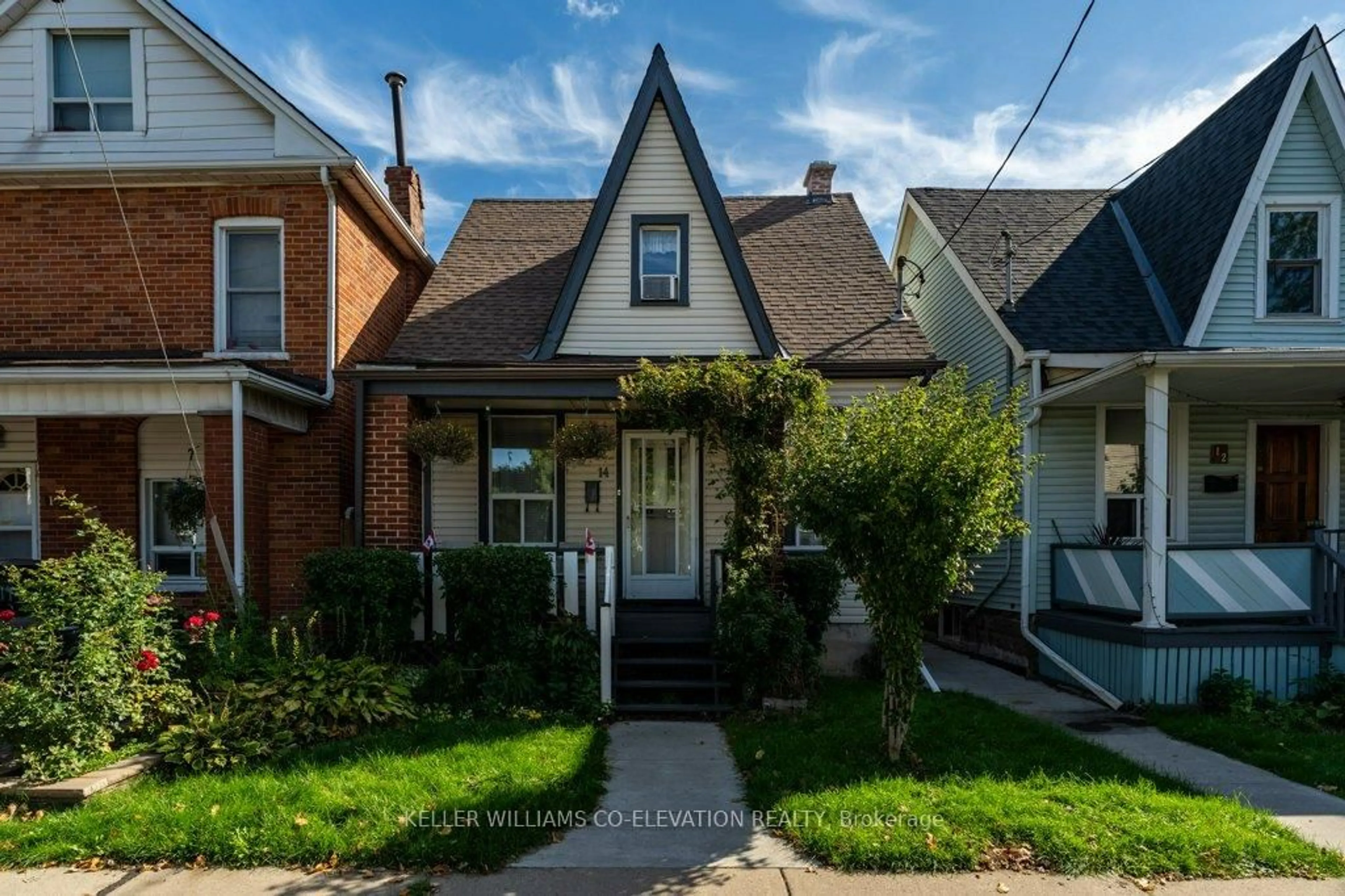 Home with brick exterior material, street for 14 Minto Ave, Hamilton Ontario L8L 6E2