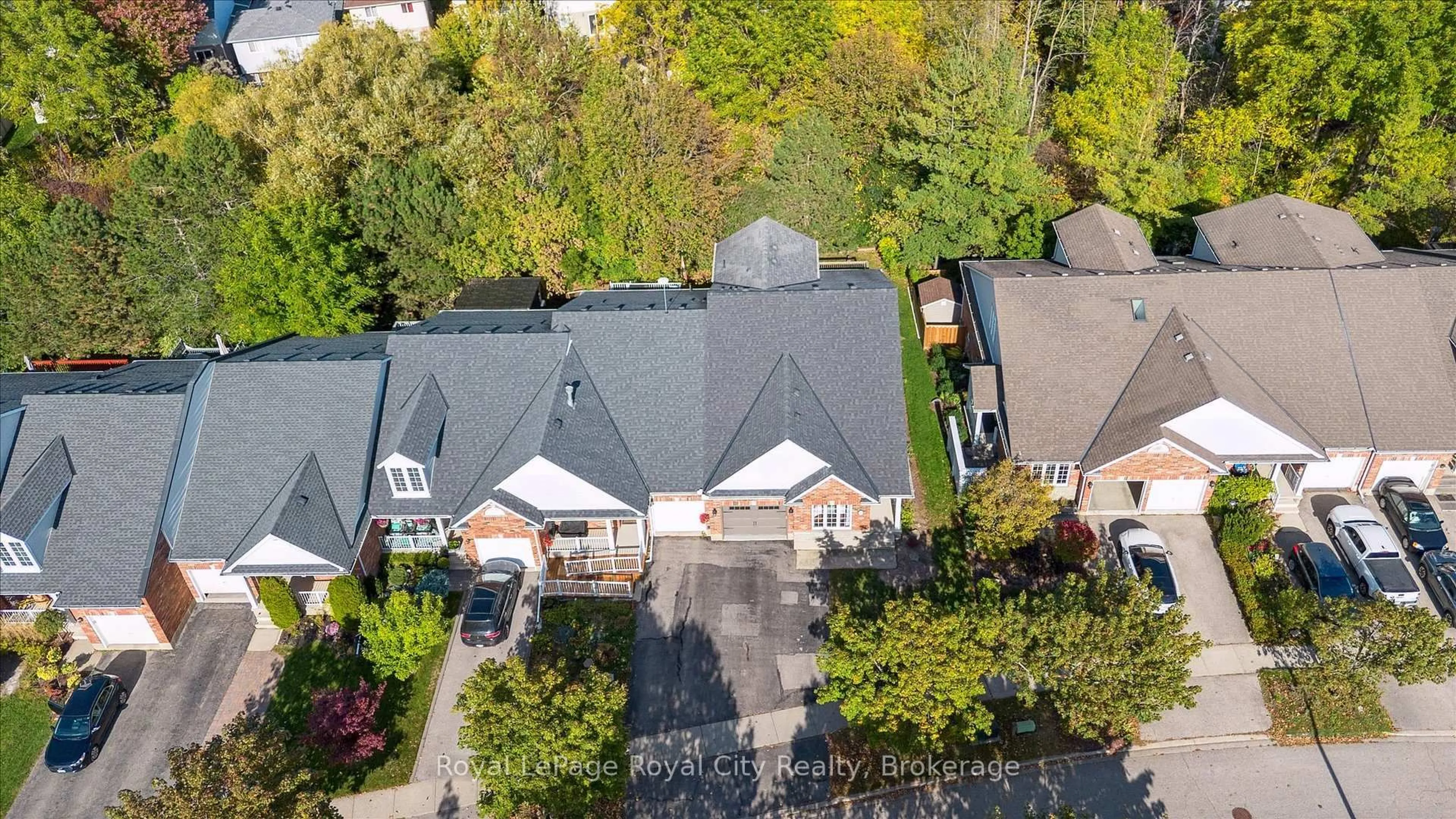 A pic from outside/outdoor area/front of a property/back of a property/a pic from drone, street for 99 Schroder Cres, Guelph Ontario N1E 7B4