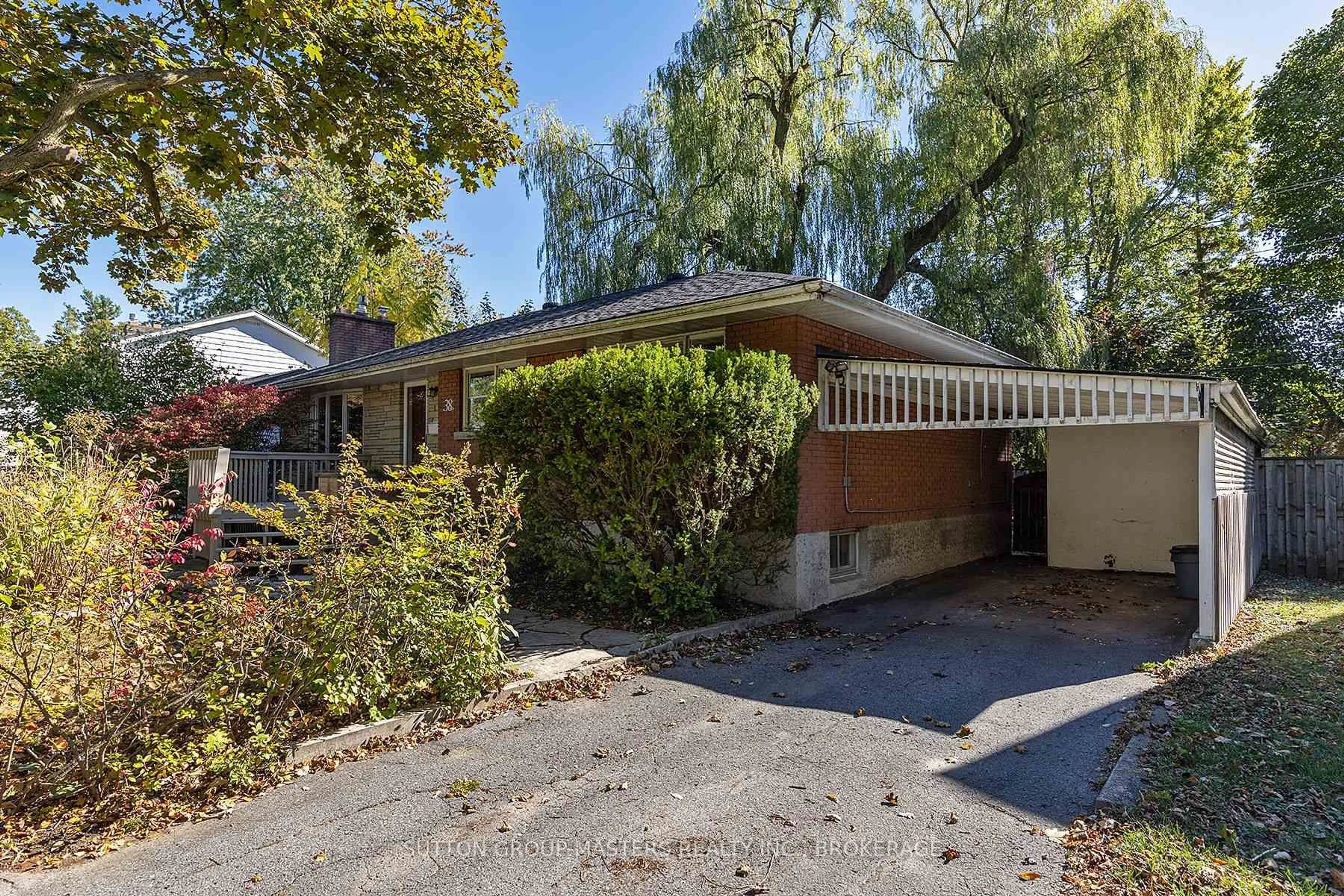 Unknown for 38 Watts Cres, Kingston Ontario K7M 2P3