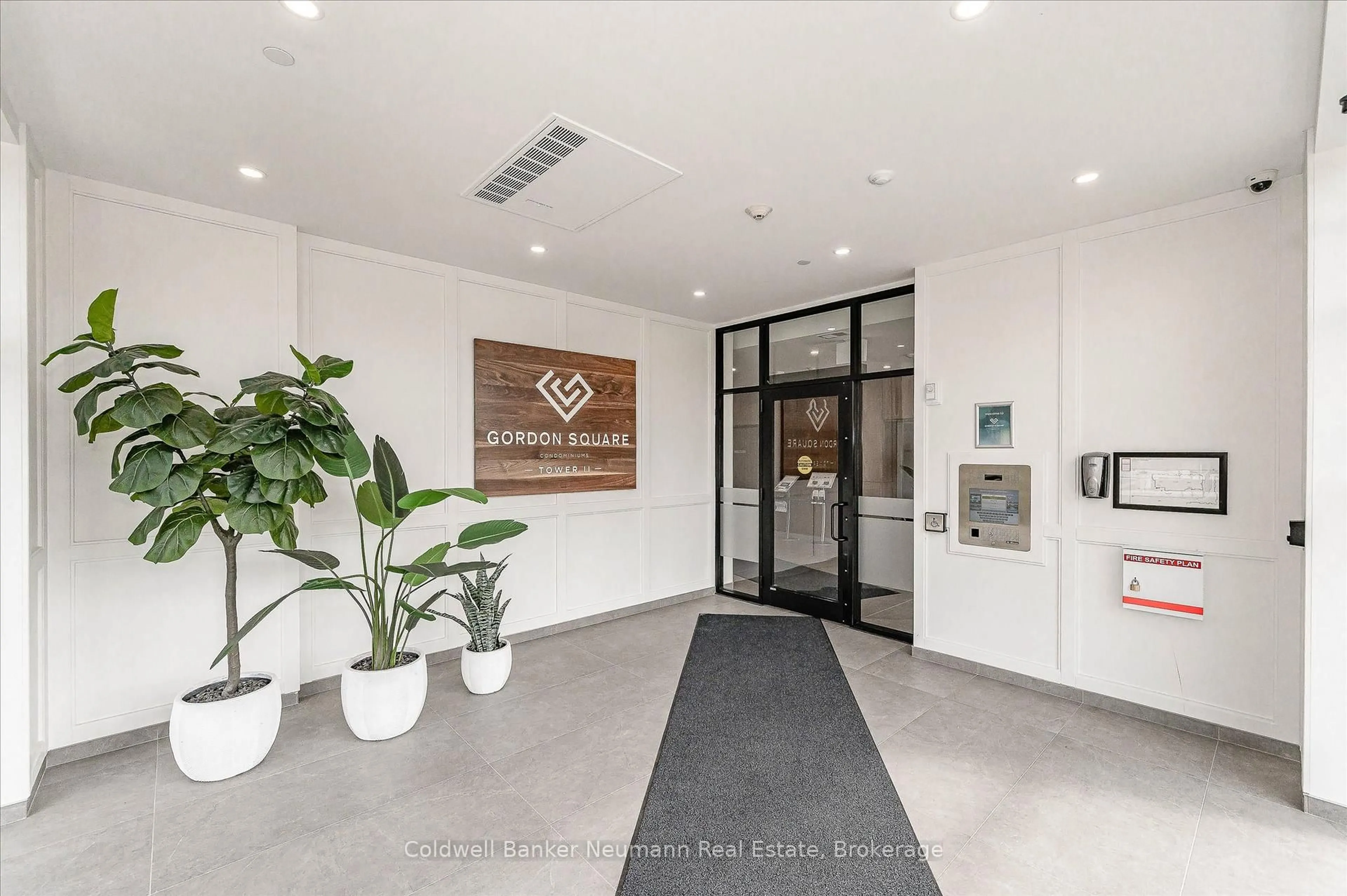 Indoor foyer for 1880 Gordon St #204, Guelph Ontario N1L 0P5