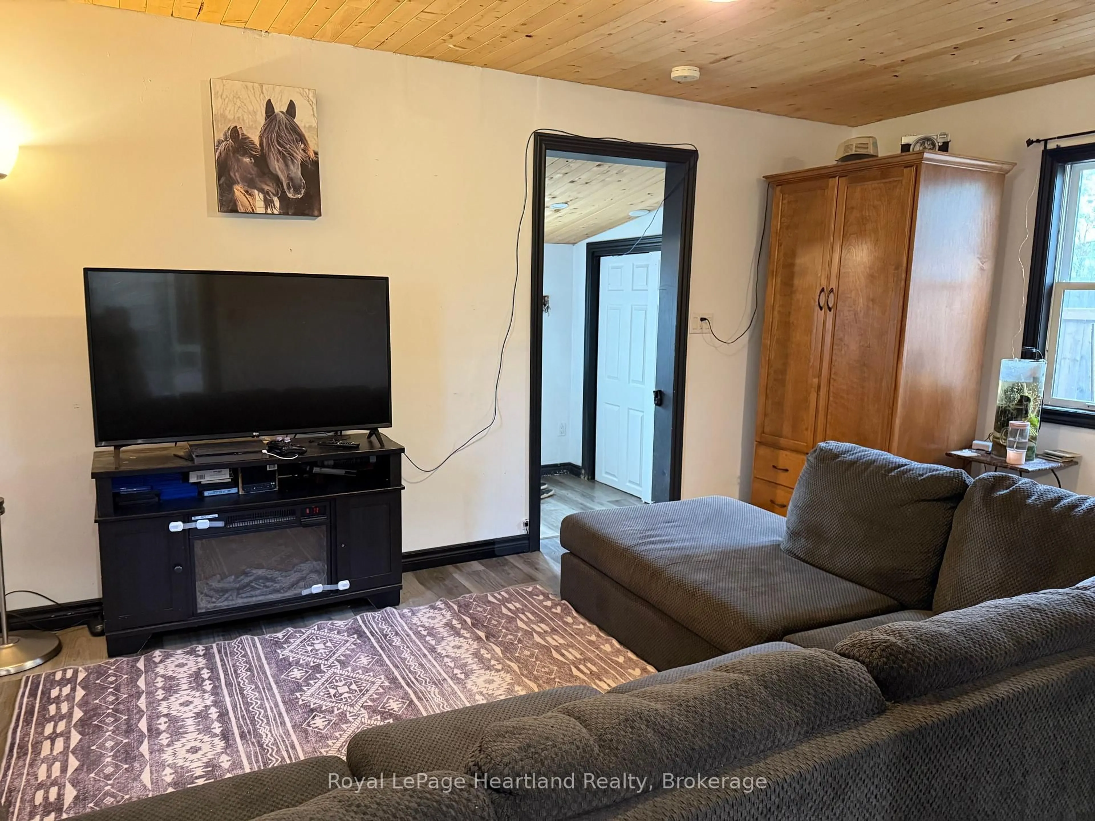 Living room with furniture, unknown for 770 Somerville St, Huron-Kinloss Ontario N0G 2H0