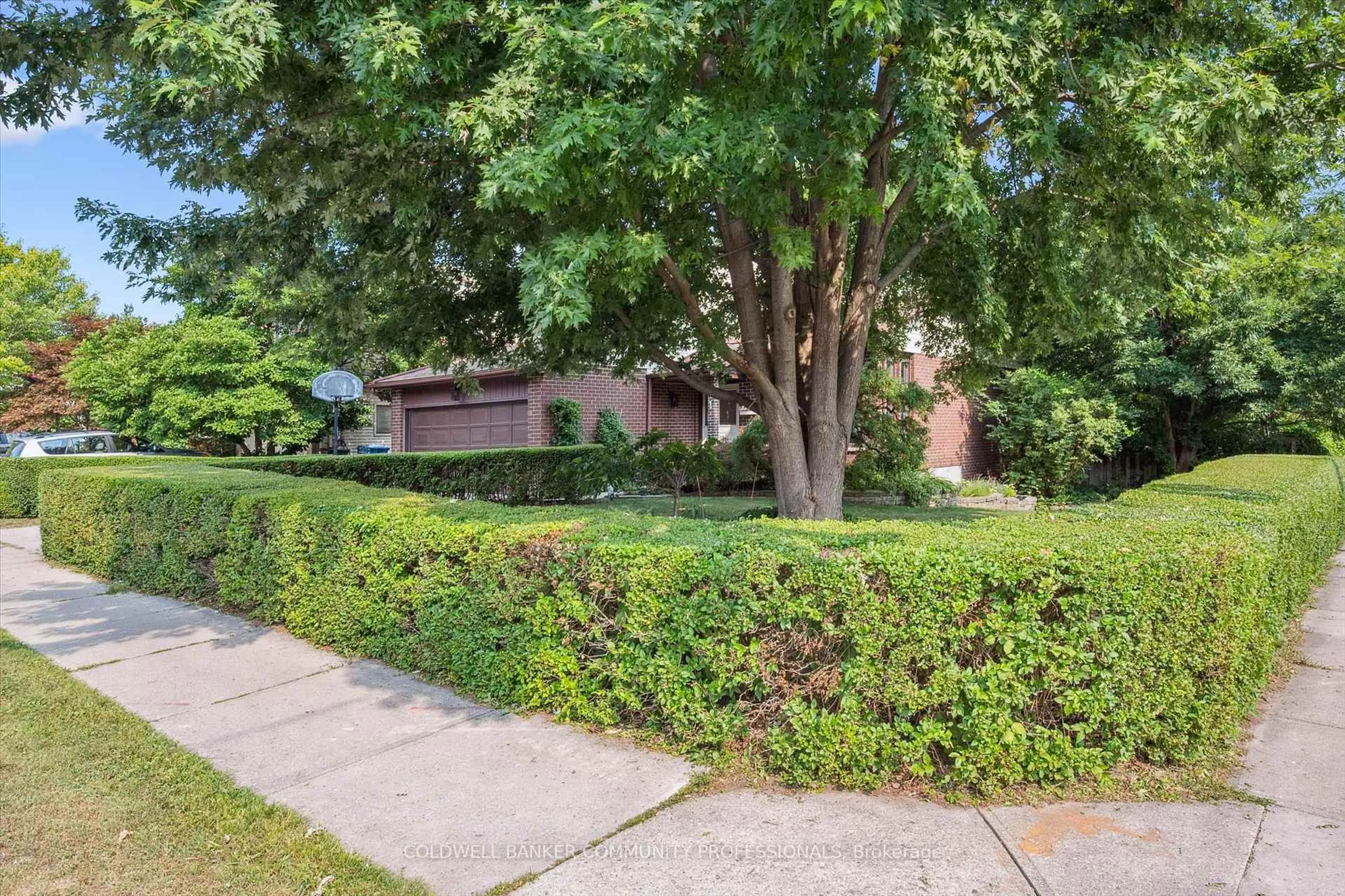 Unknown for 1 Thornhill Dr, Guelph Ontario N1H 7Z6