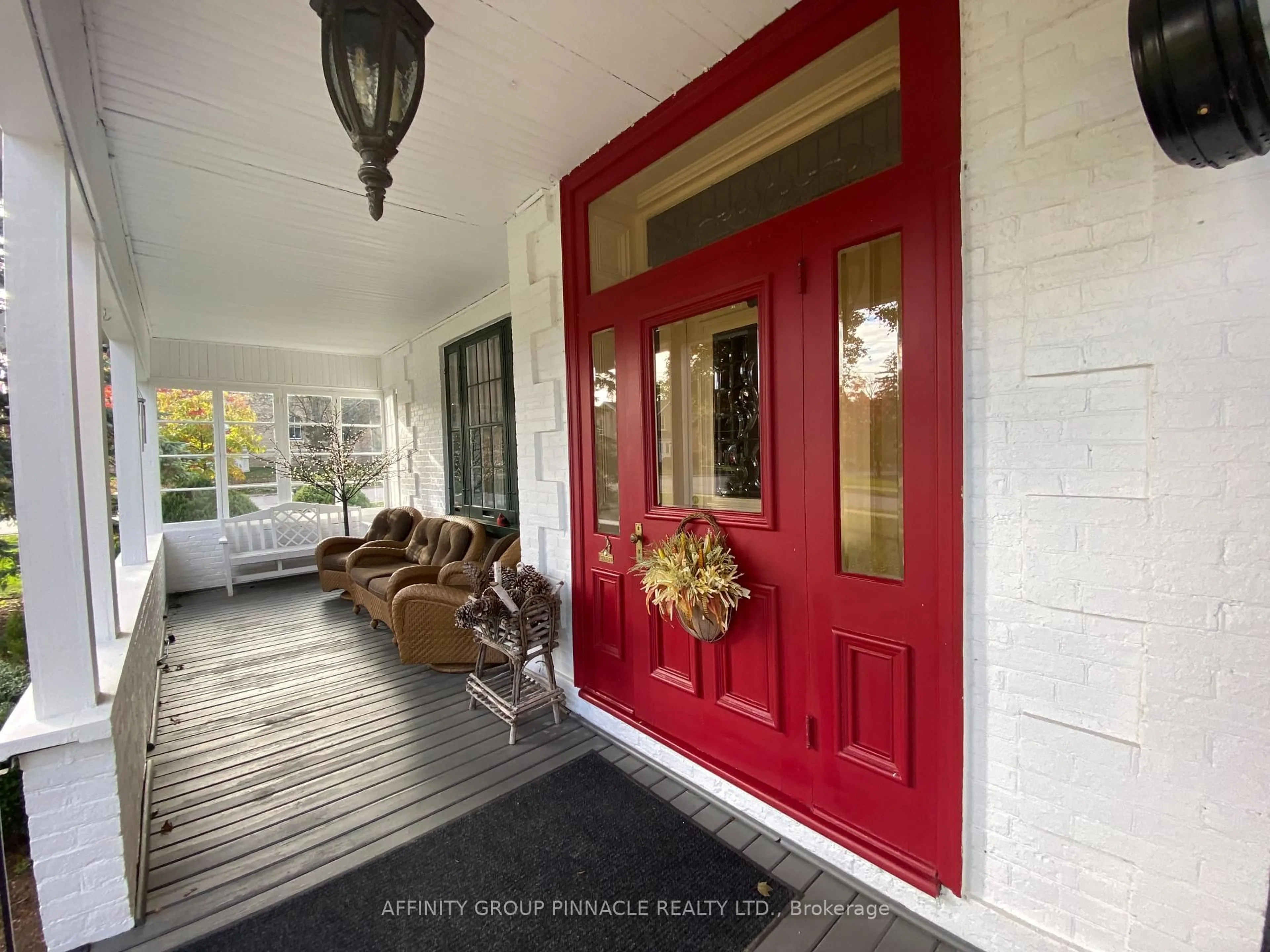Indoor entryway for 22 Francis St, Kawartha Lakes Ontario K9V 3R6