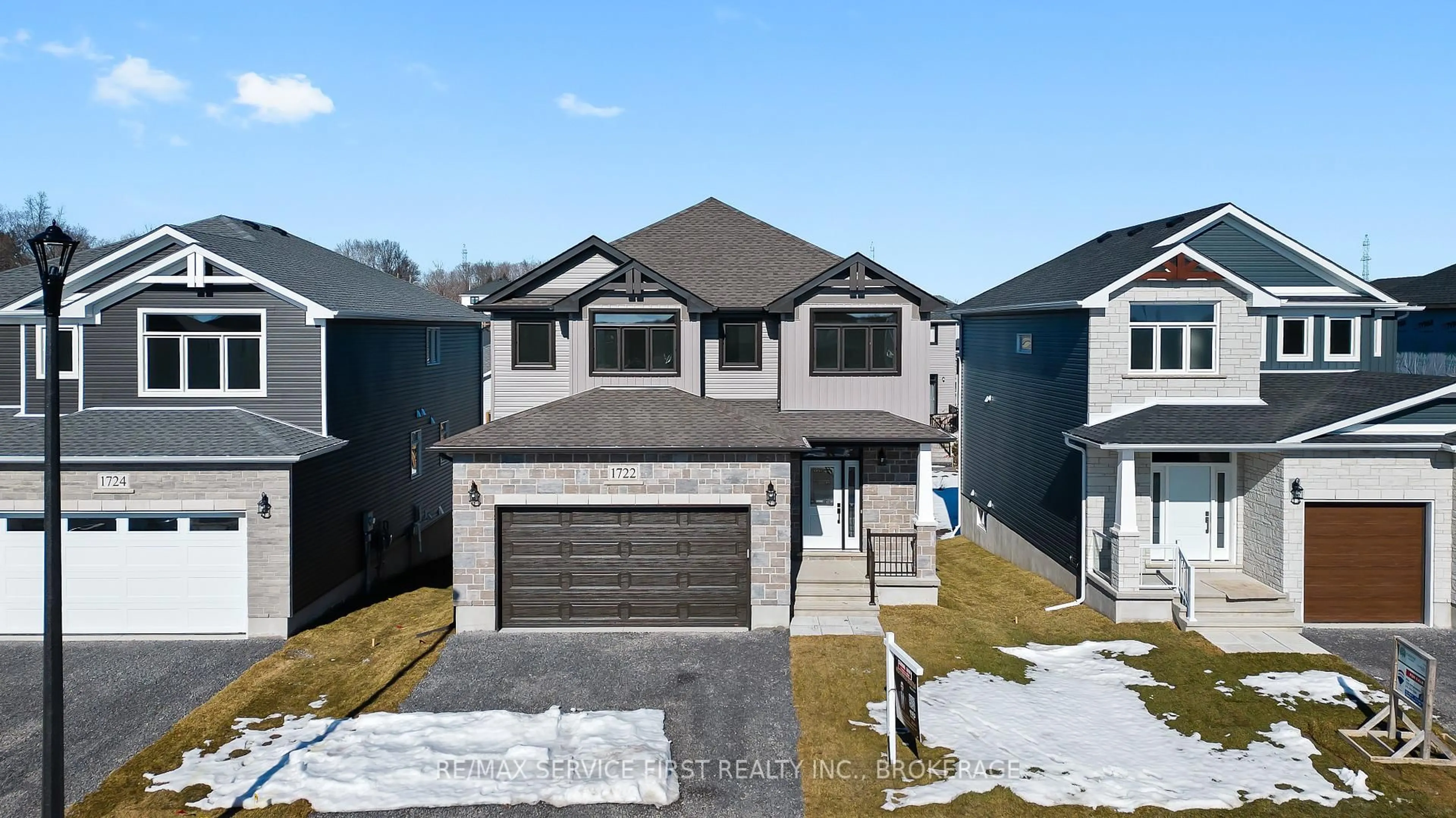 A pic from outside/outdoor area/front of a property/back of a property/a pic from drone, street for 1722 Monica Dr, Kingston Ontario K7P 0S9