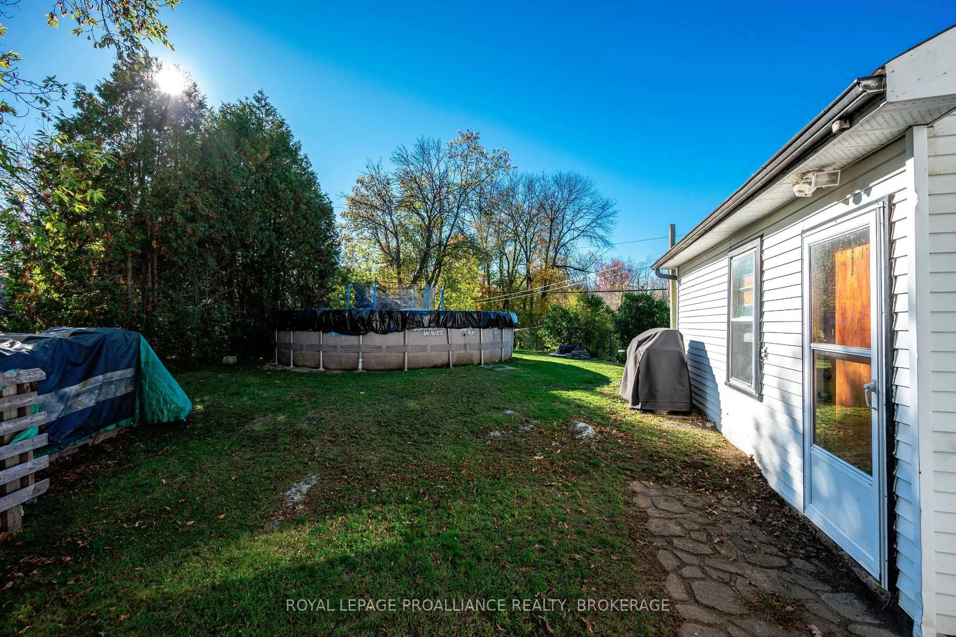 A pic from outside/outdoor area/front of a property/back of a property/a pic from drone, street for 4376 Bellrock Rd, Verona Ontario K0H 2W0