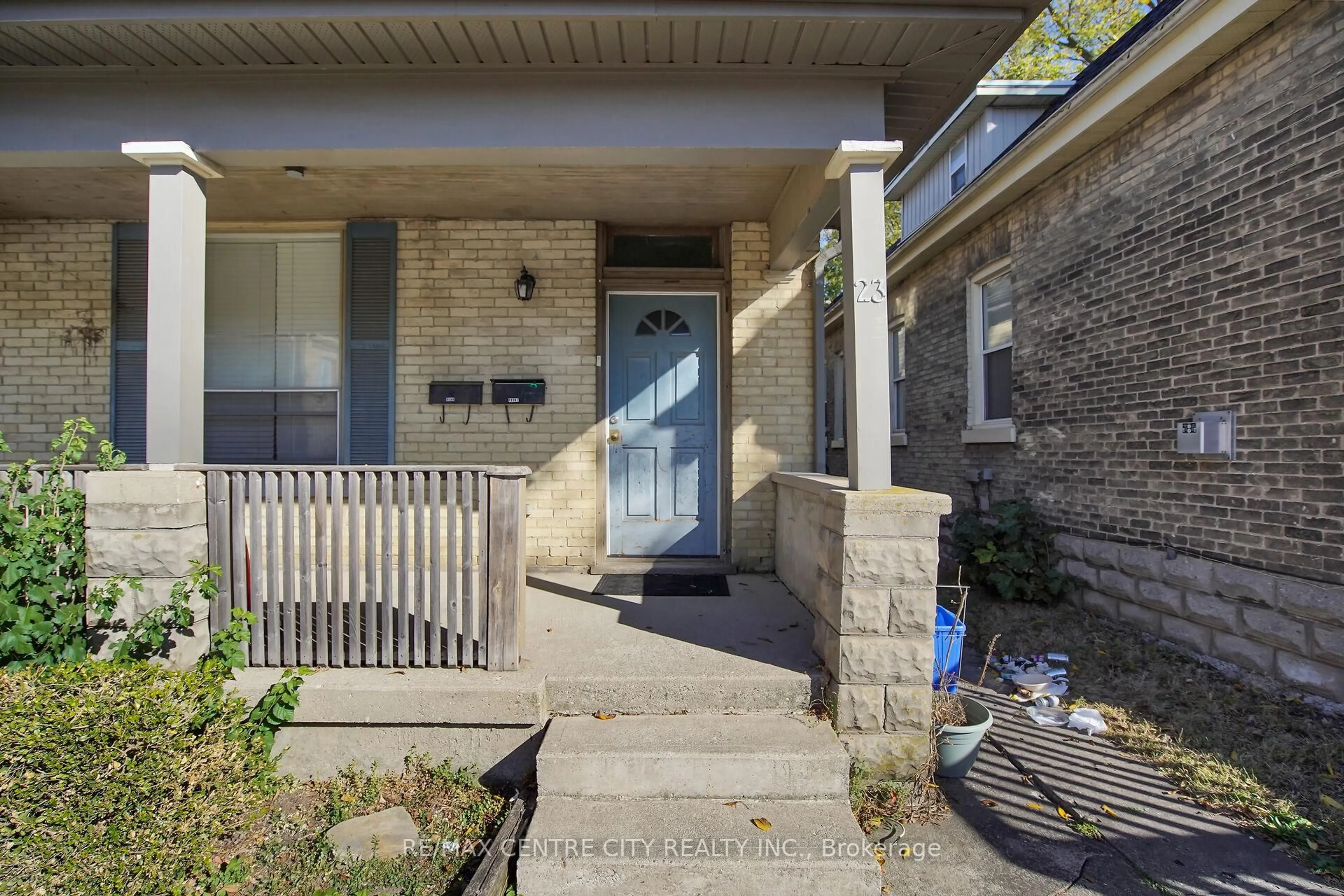 Unknown for 23 St Patrick St, London North Ontario N6H 1P5