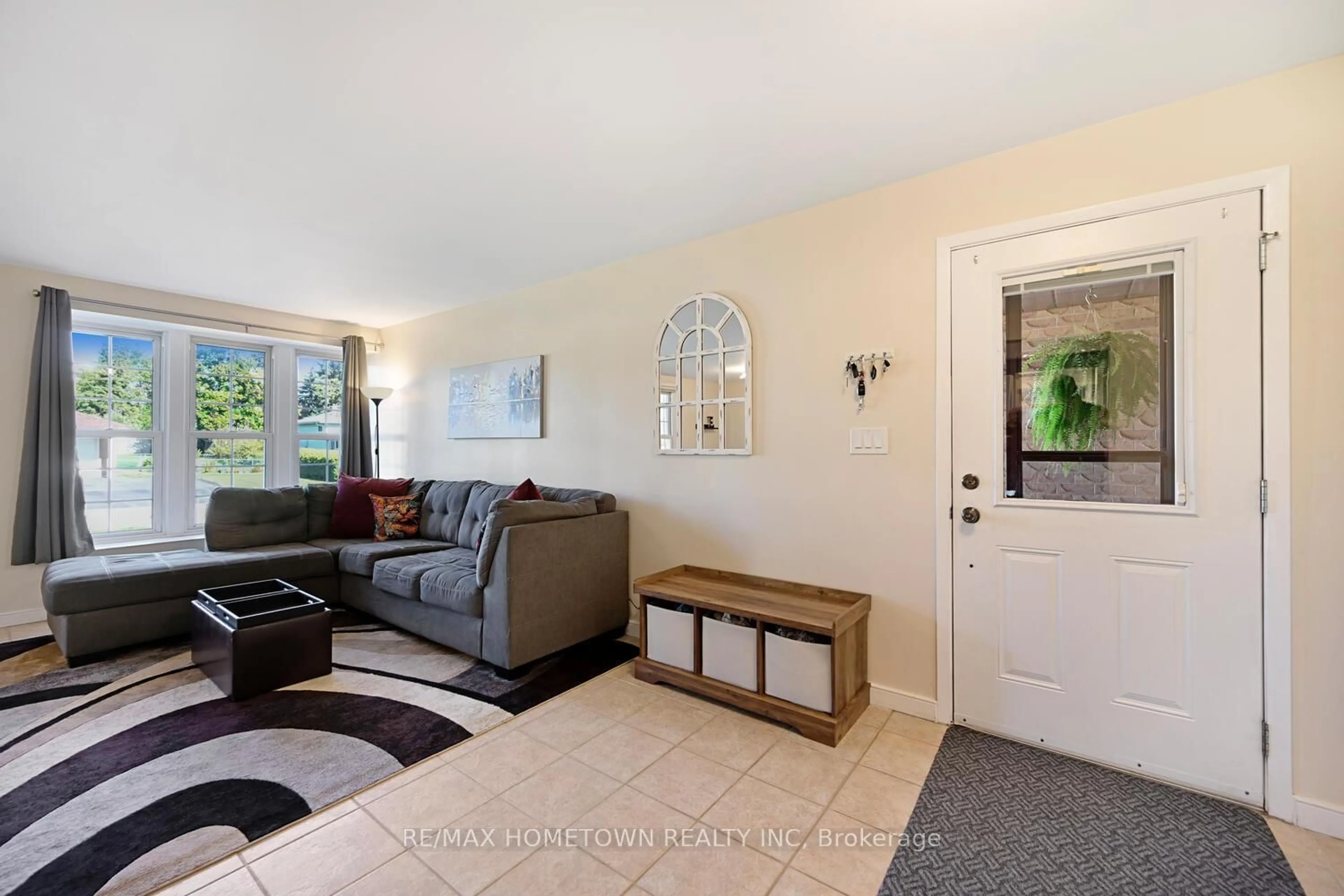 Unknown for 1311 VISTA Dr, Brockville Ontario K6V 6G2