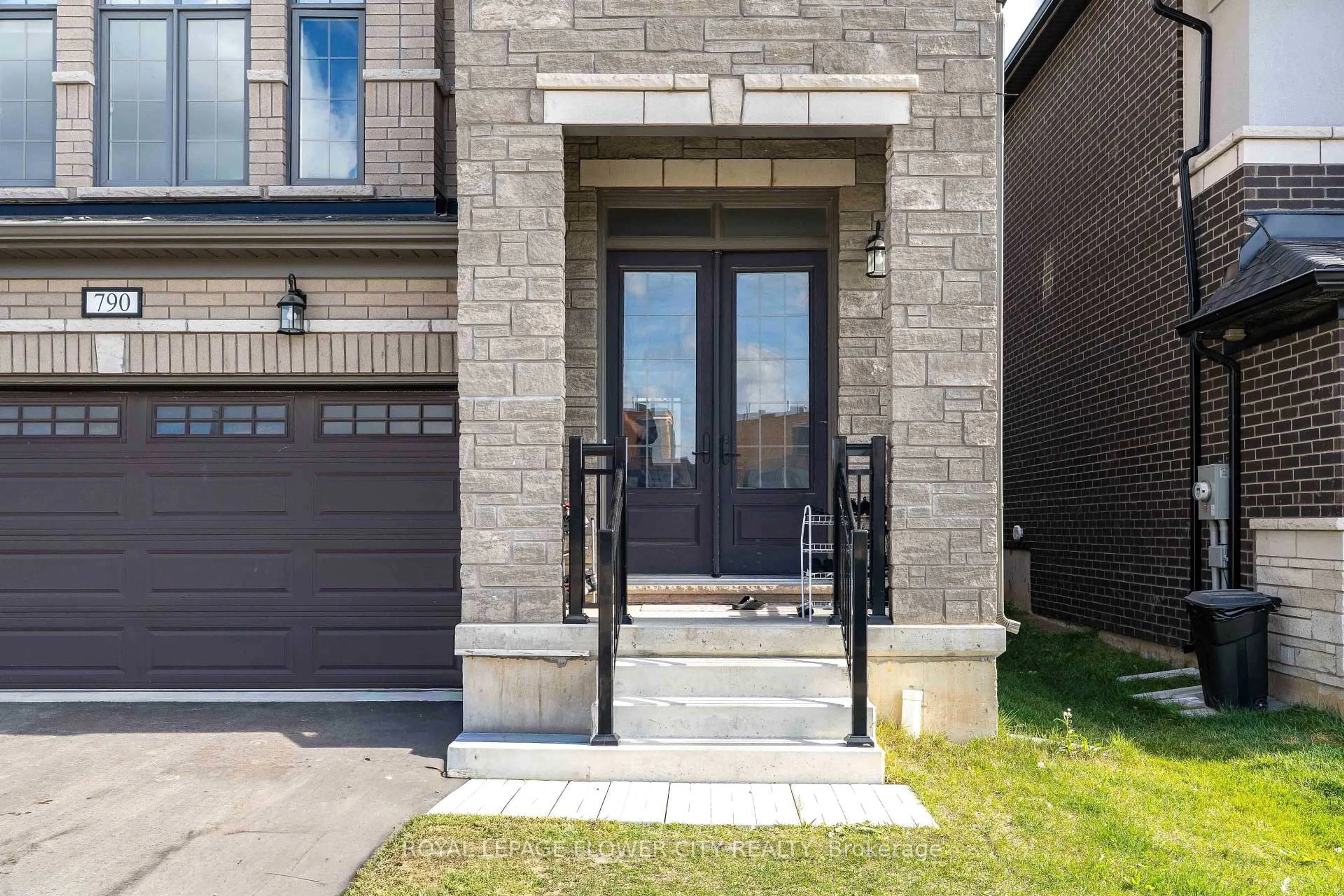 Home with brick exterior material, street for 790 Sobeski Ave, Woodstock Ontario N4T 0P1