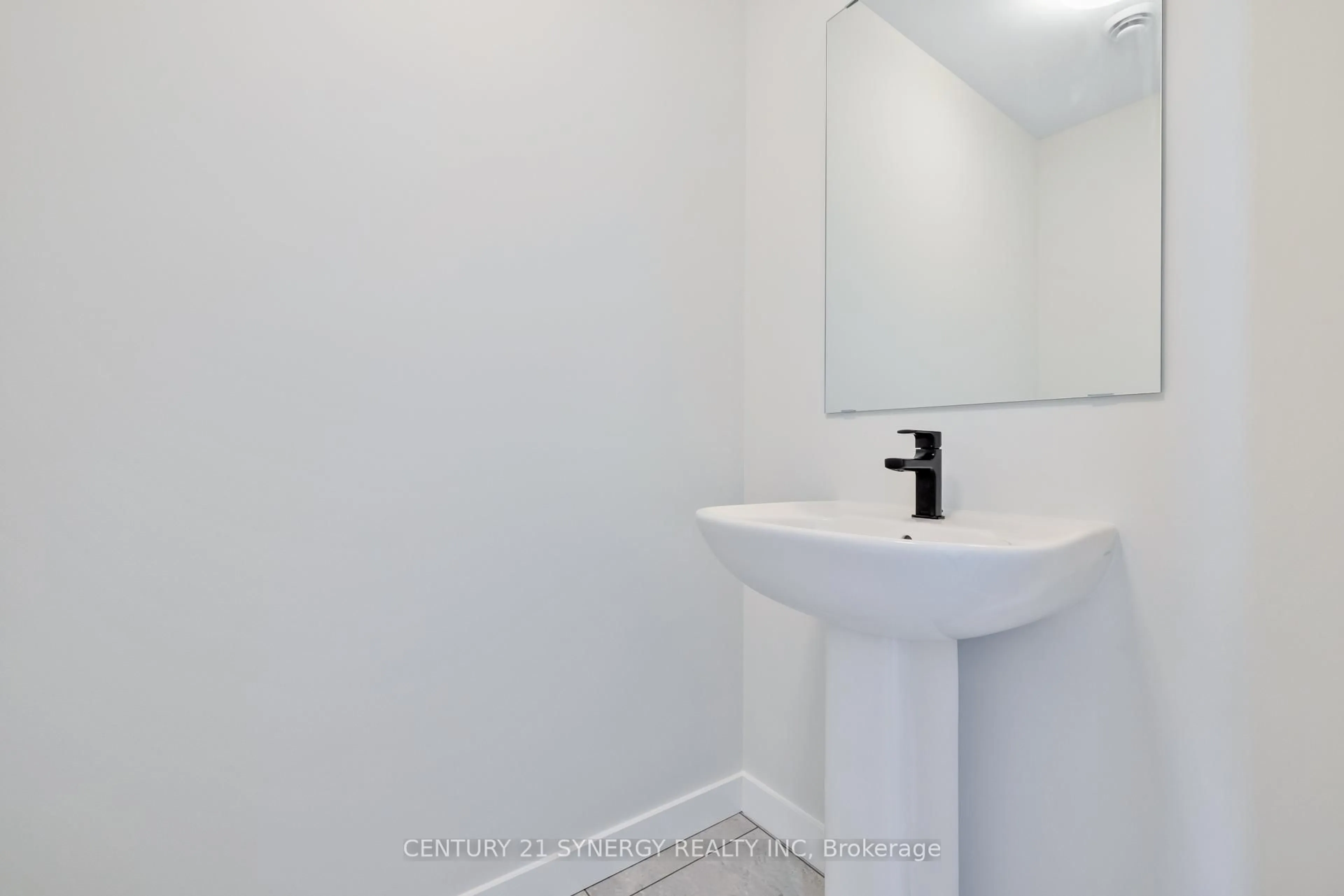 A pic of a room for 21 HELEN St, North Stormont Ontario K0A 1R0