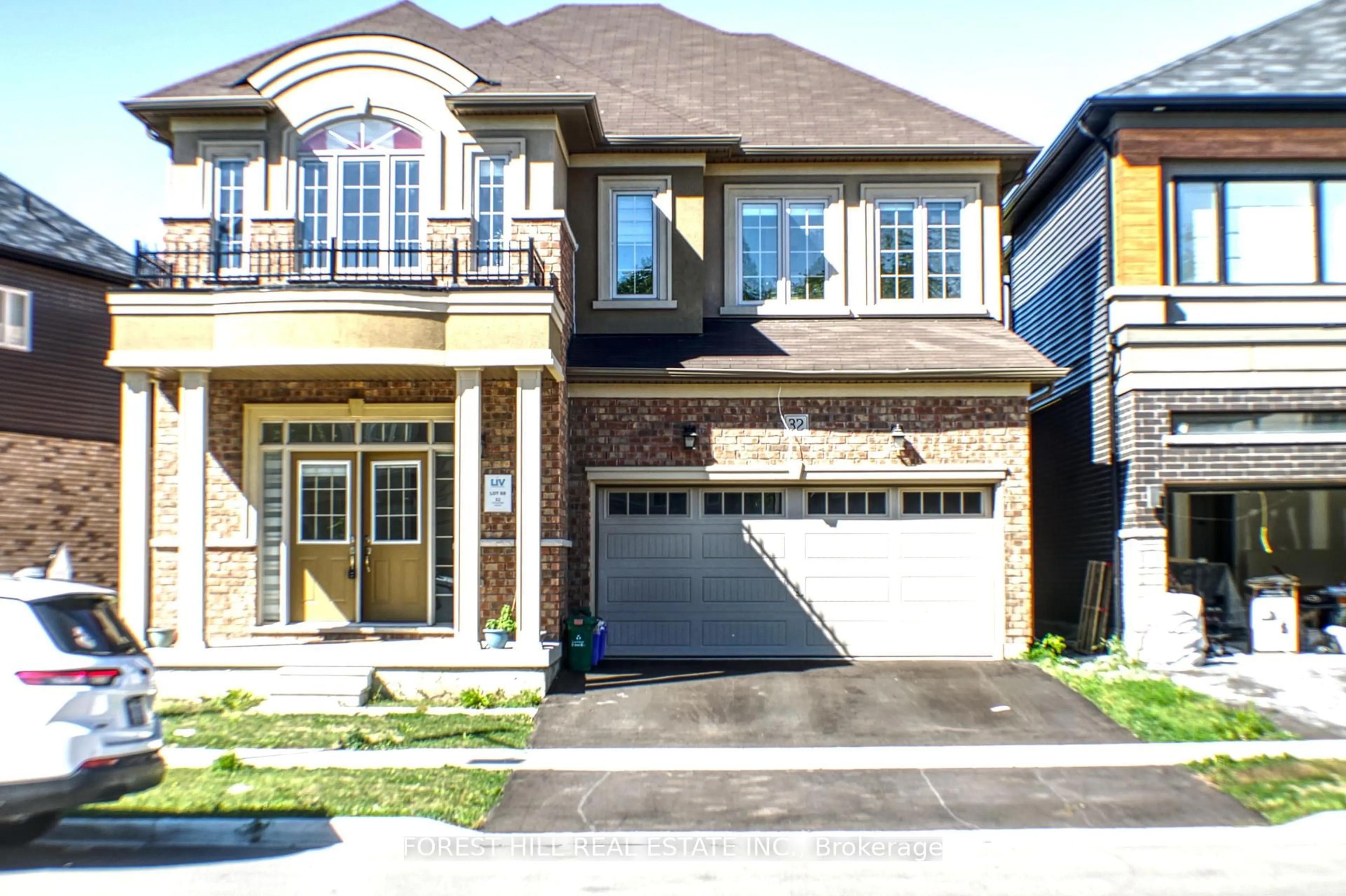 Home with brick exterior material, street for 32 Stauffer Rd, Brantford Ontario M6A 1N3