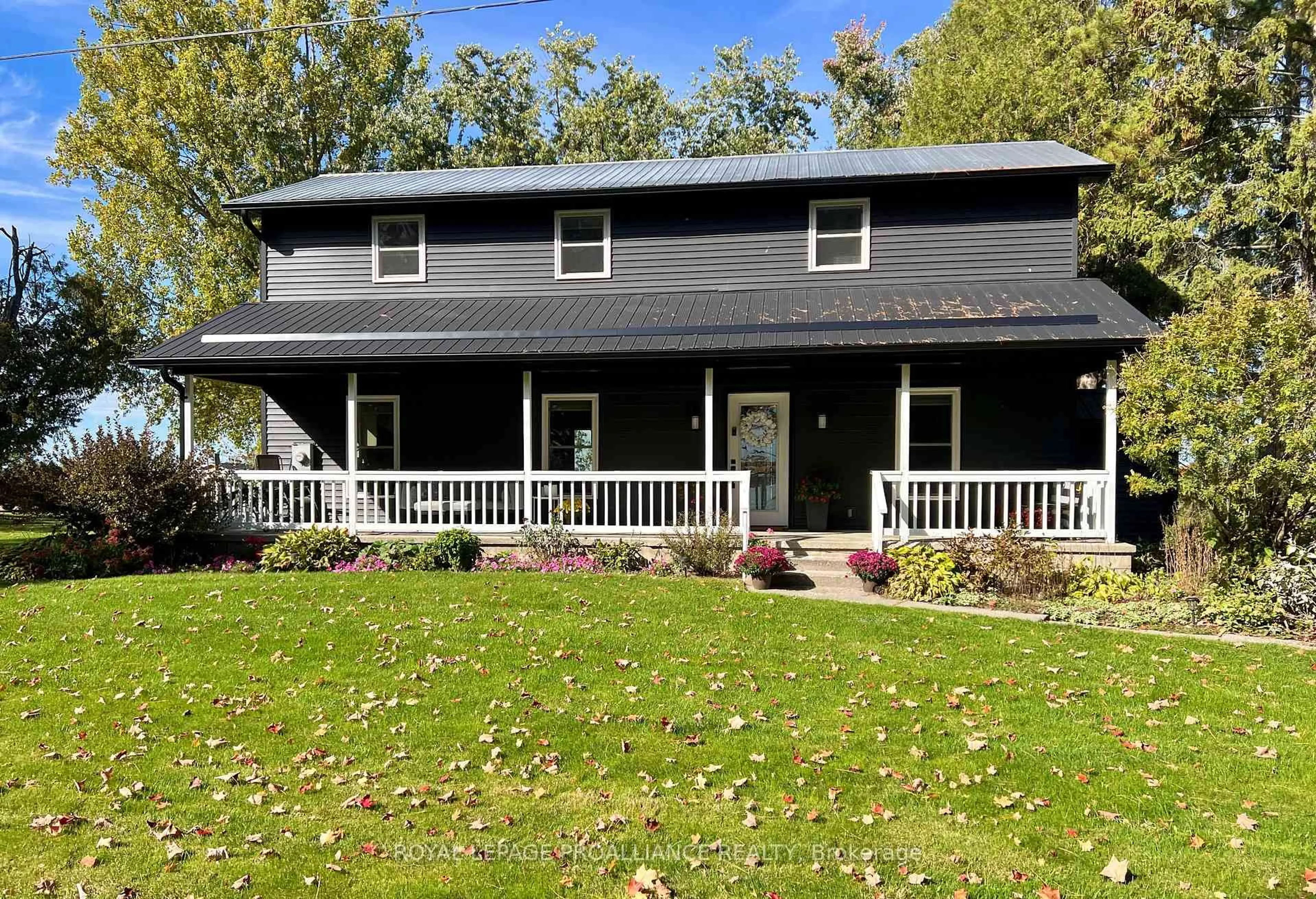 Home with vinyl exterior material, unknown for 41 Sills Rd, Stirling Ontario K0K 3E0