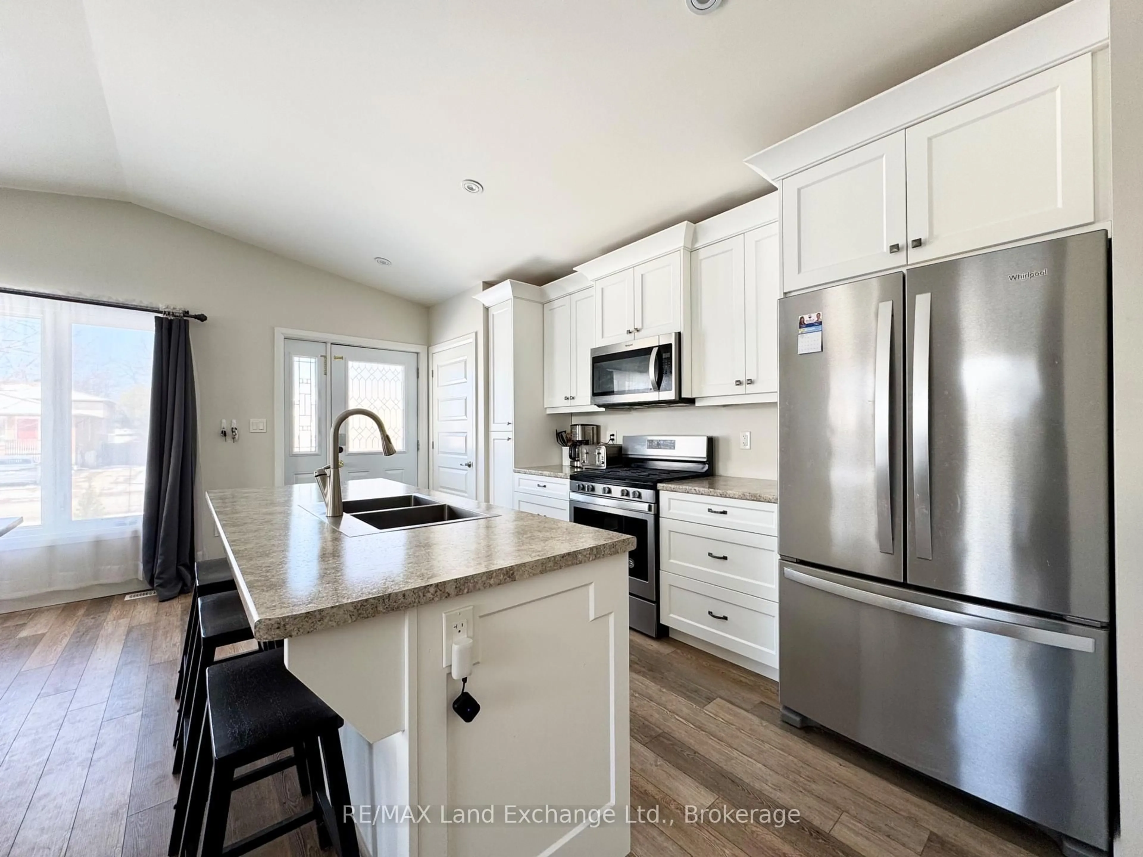 Open concept kitchen, unknown for 329 Bricker St, Saugeen Shores Ontario N0H 2C1