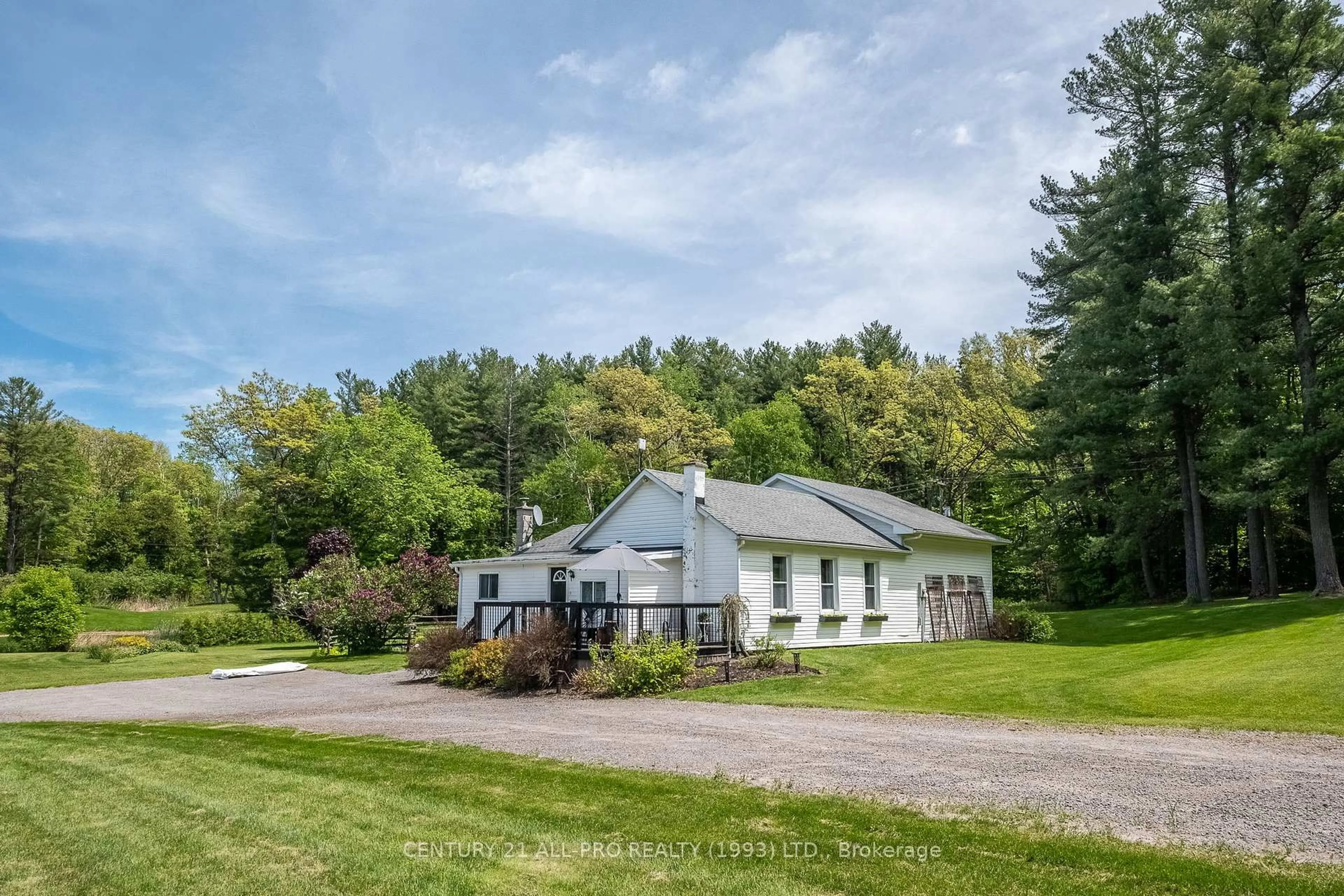 A pic from outside/outdoor area/front of a property/back of a property/a pic from drone, unknown for 515 Tobacco Rd, Cramahe Ontario K0K 1M0