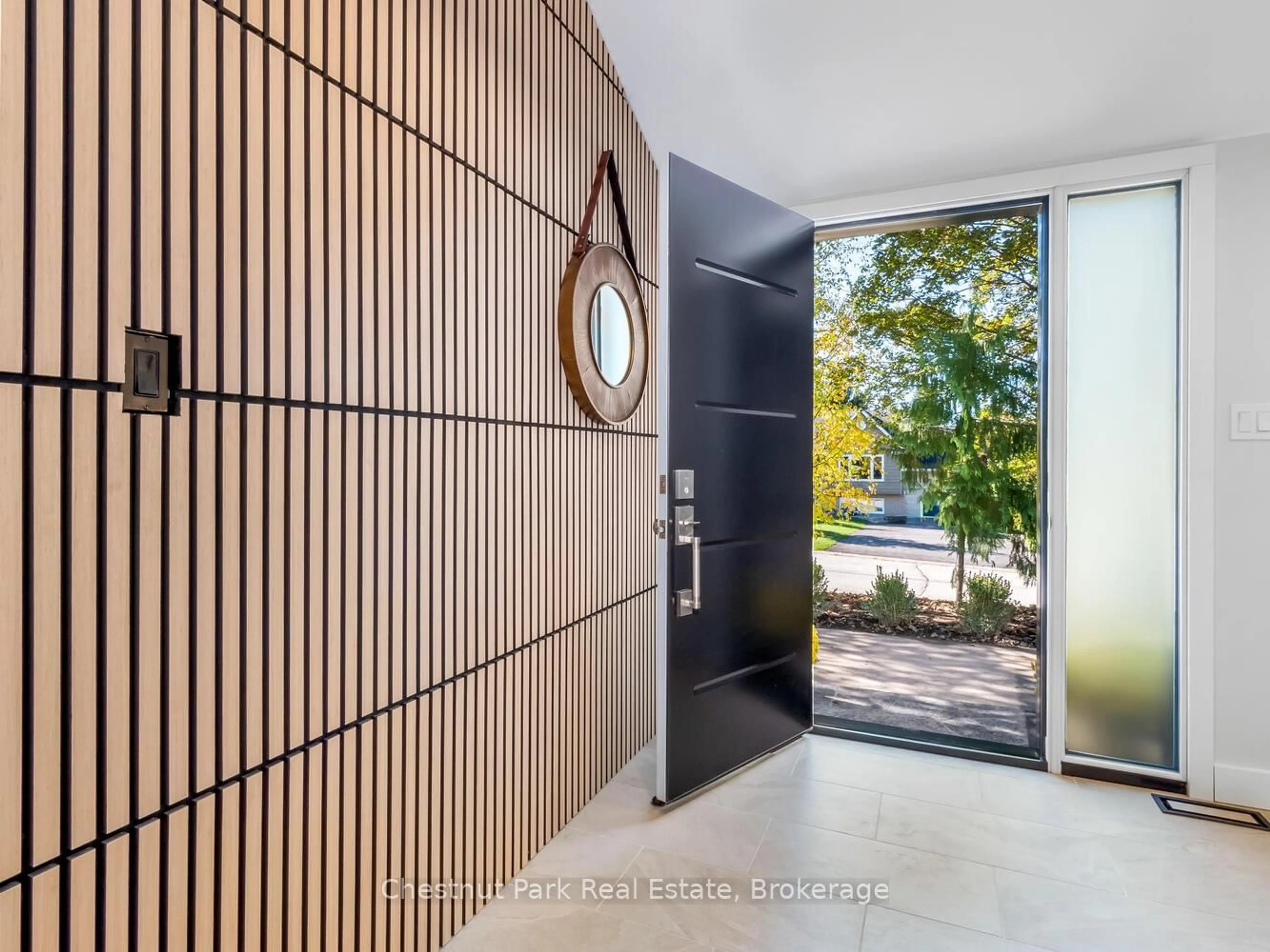 Indoor entryway for 9 Armstrong Cres, Grey Highlands Ontario N0C 1H0