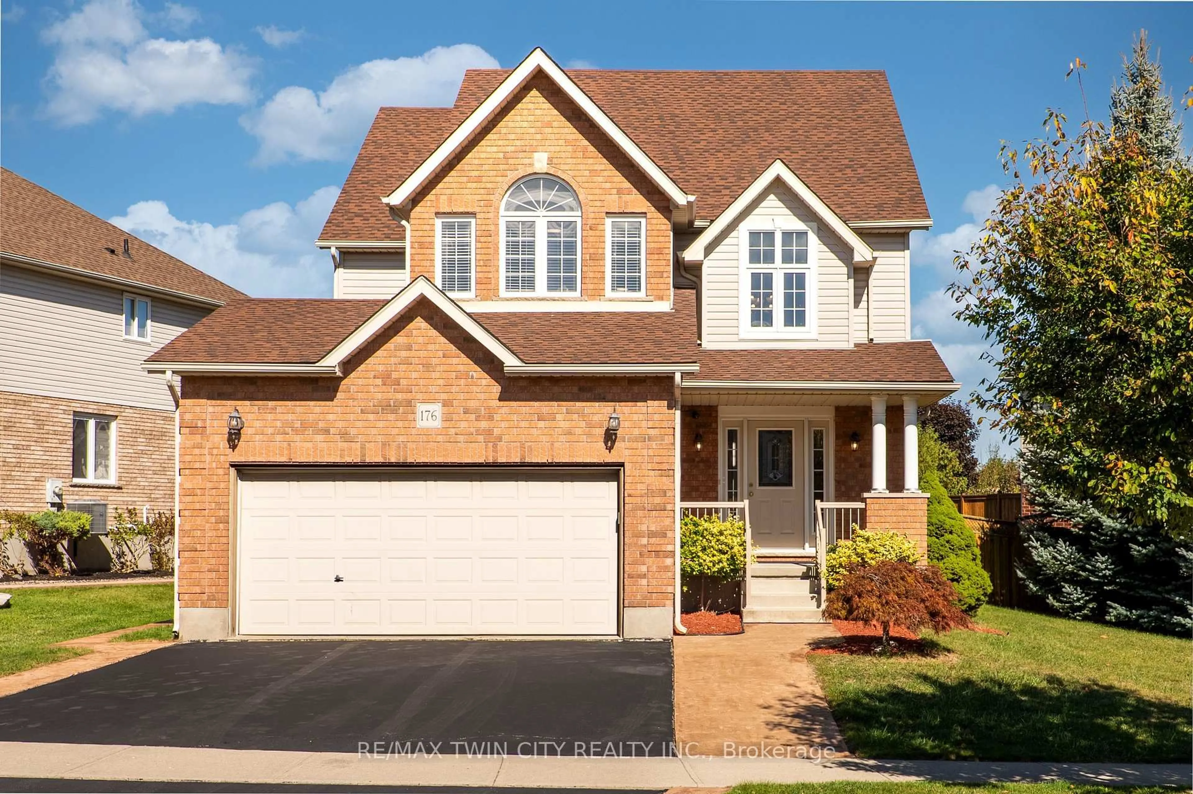 Home with brick exterior material, street for 176 Pine Valley Dr, Kitchener Ontario N2P 2V8