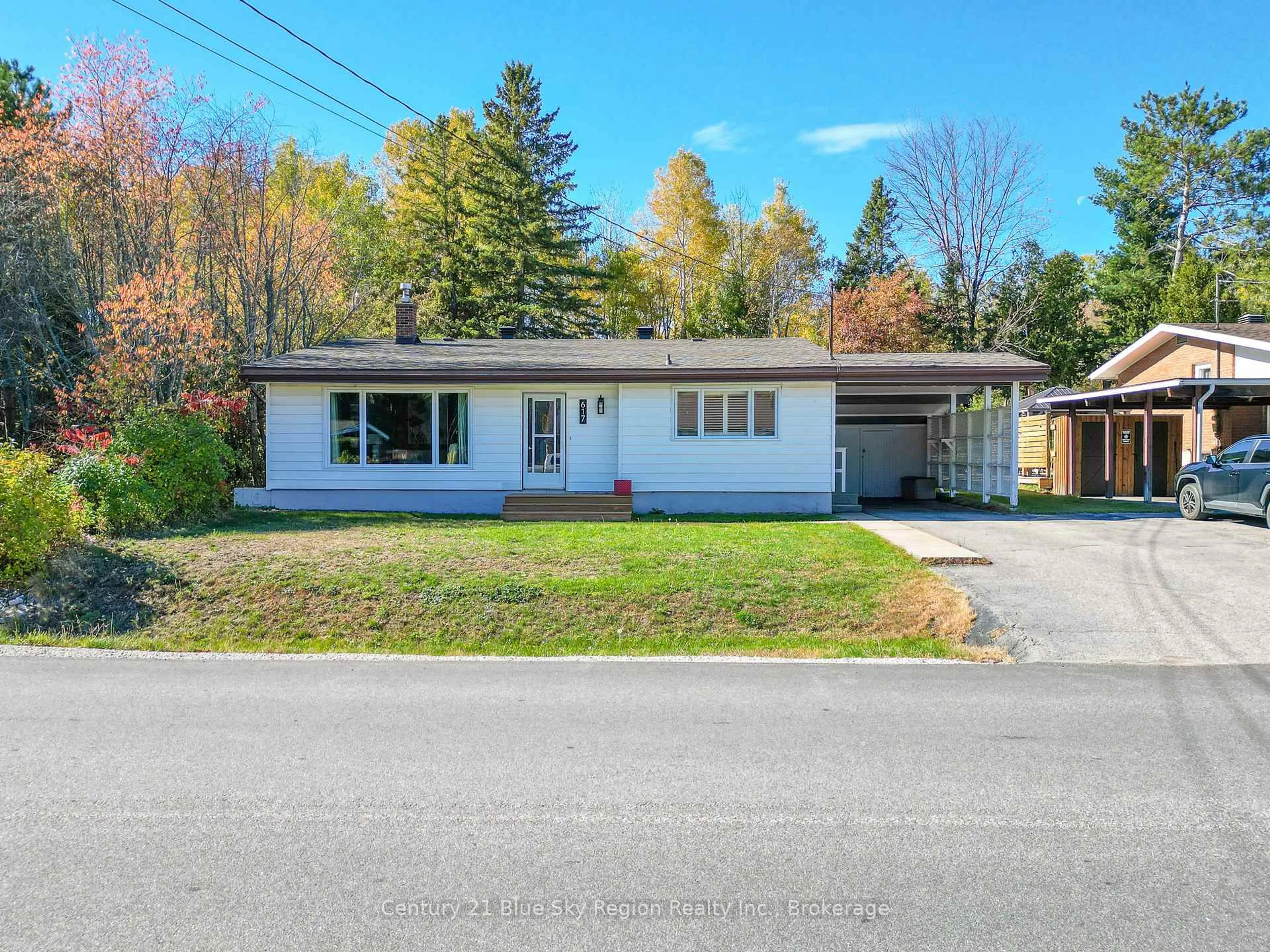 Unknown for 617 Laurentian Ave, North Bay Ontario P1B 7T8