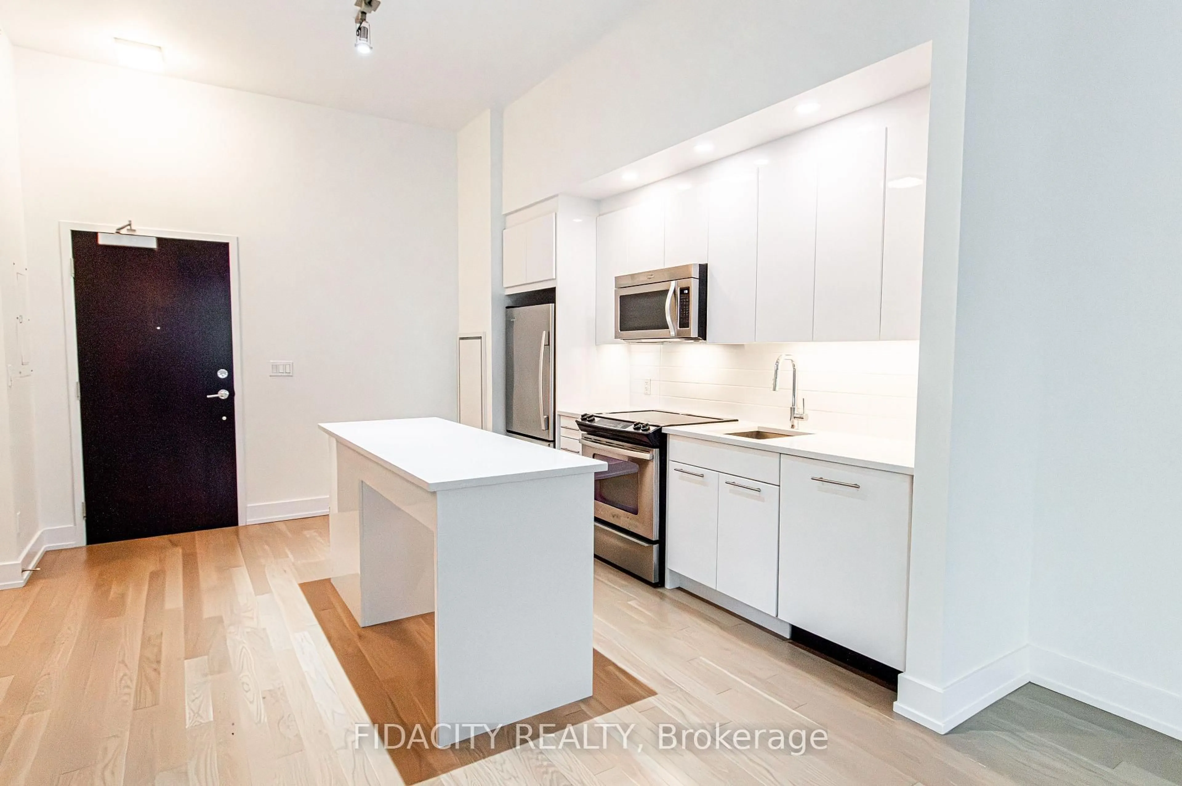 Unknown for 360 Patricia Ave #107, Ottawa Ontario K1Z 0A8