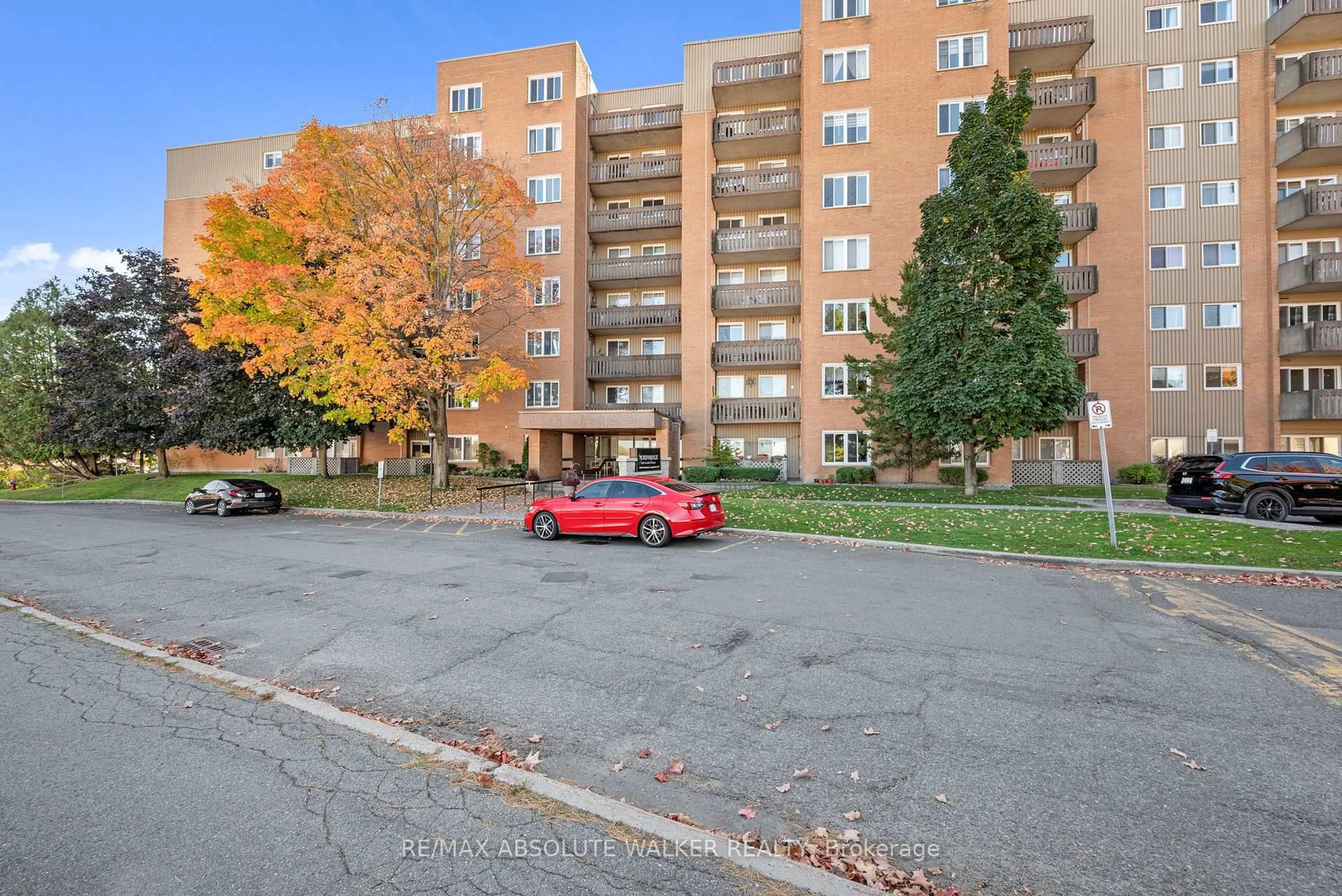 Unknown for 1599 Lassiter Terr #318, Ottawa Ontario K1J 8R6