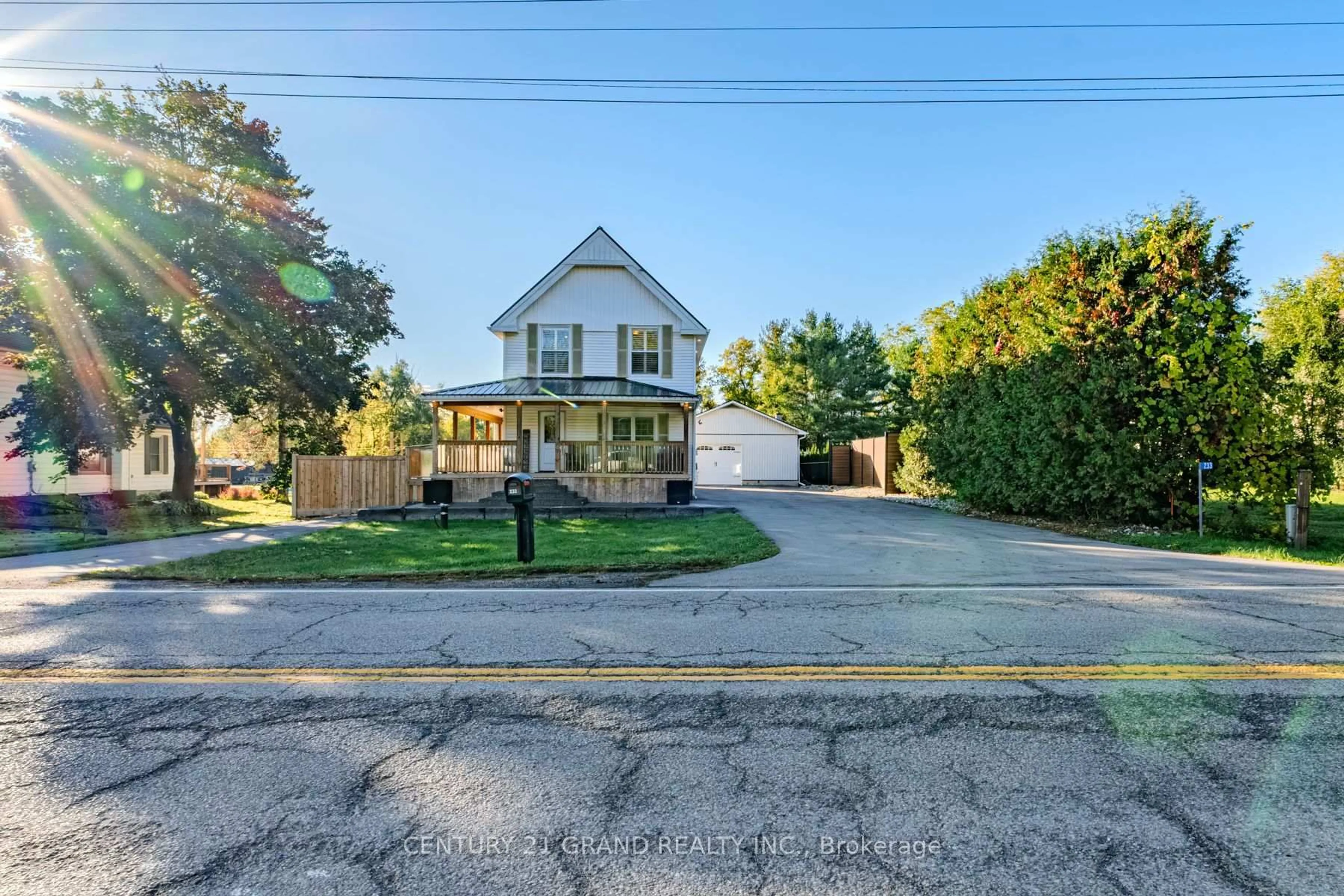 A pic from outside/outdoor area/front of a property/back of a property/a pic from drone, street for 233 Oakland Rd, Brant Ontario N0E 1R0