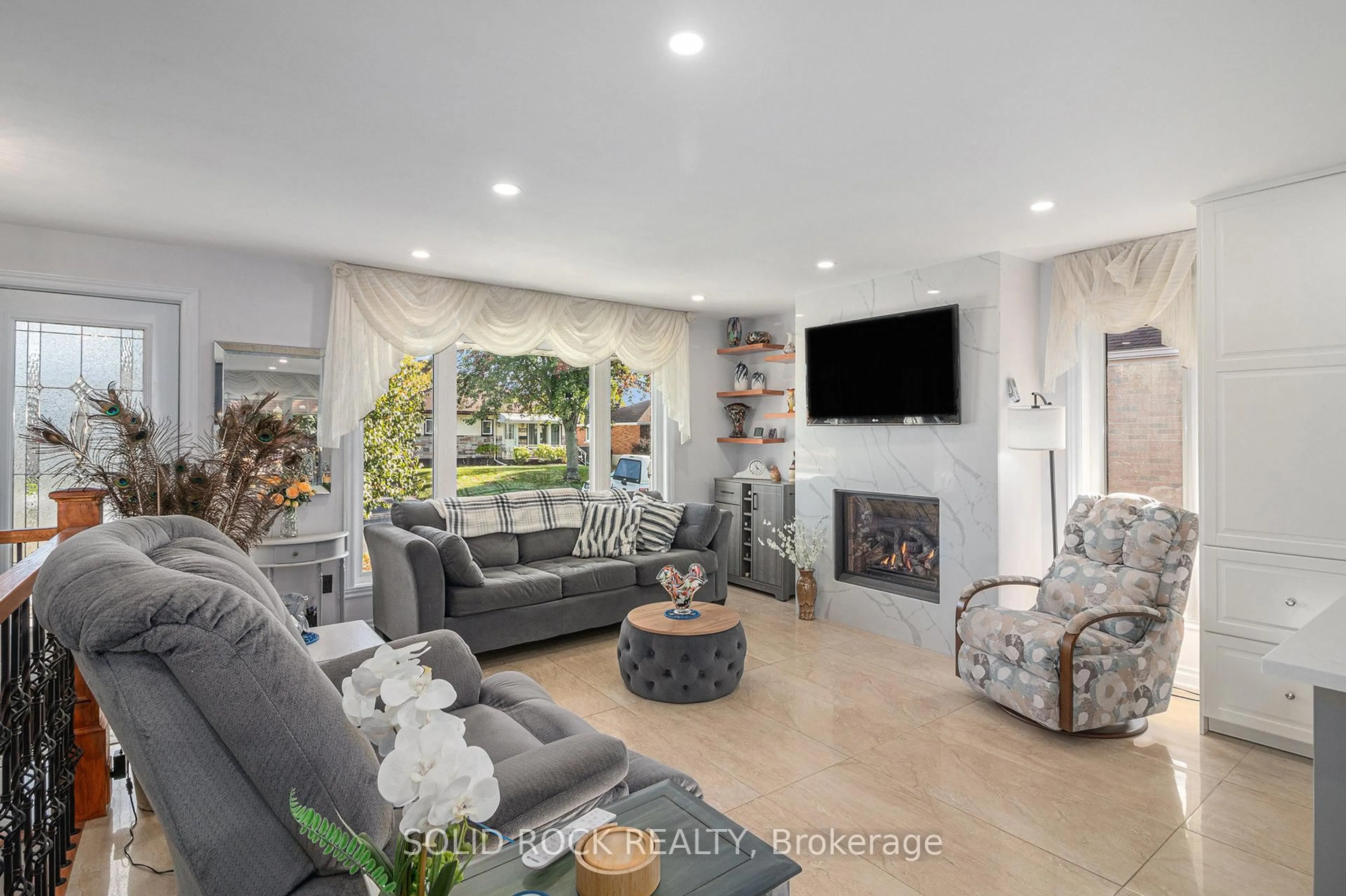 Living room with furniture, unknown for 1506 FIRST St, Cornwall Ontario K6H 1R1