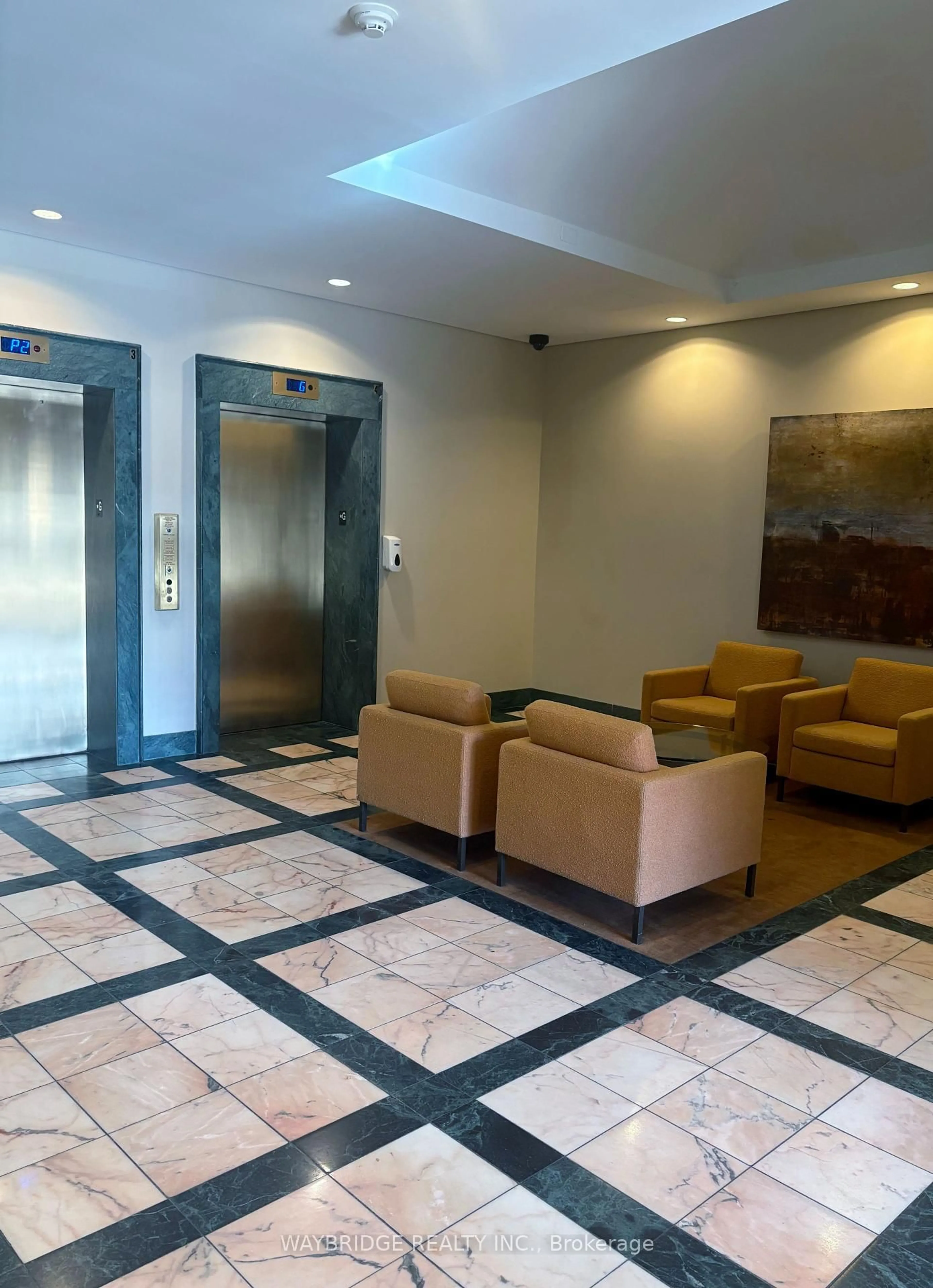 Lobby for 35 MURRAY St #216, Ottawa Ontario K1N 9M5