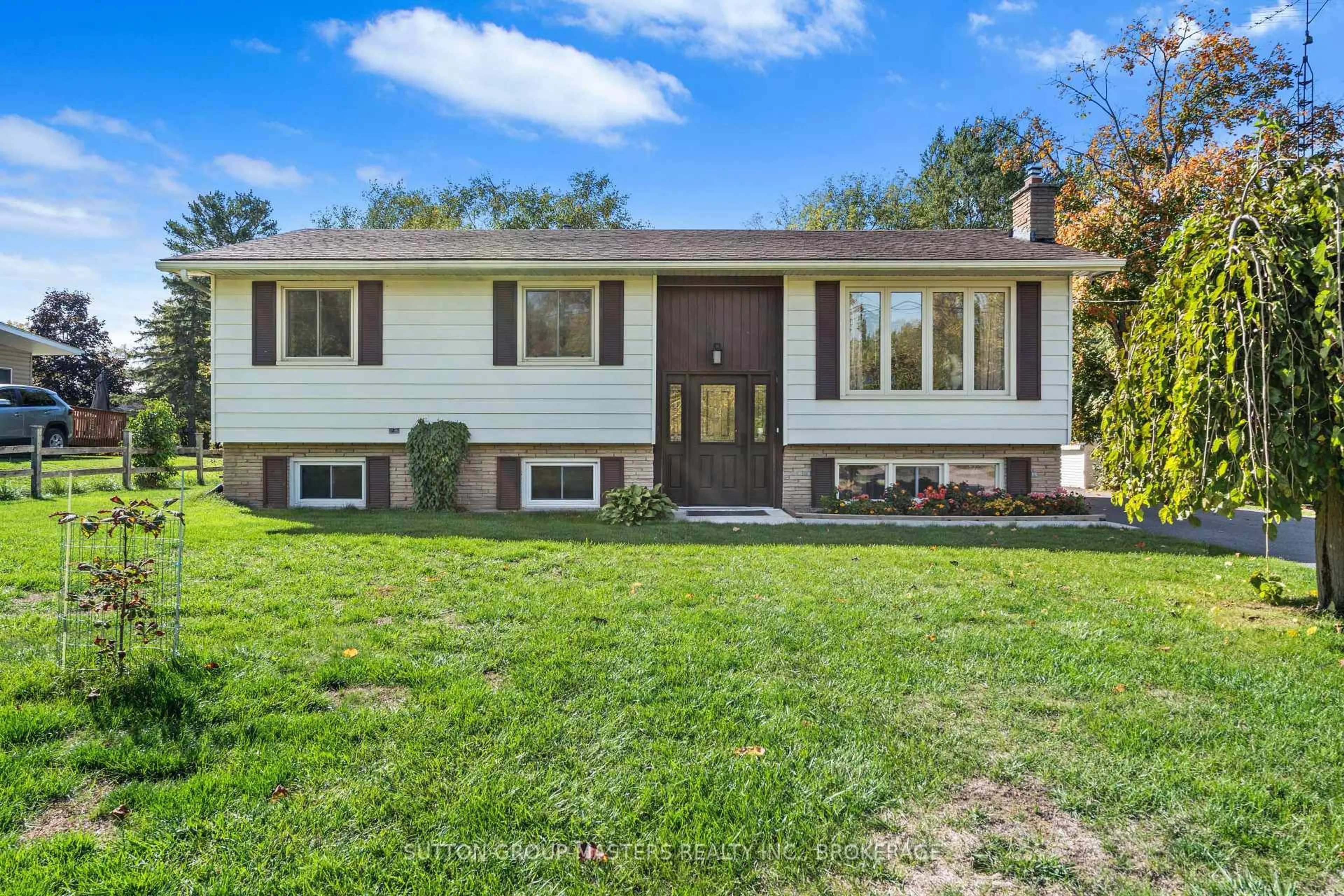 Home with vinyl exterior material, street for 230 Old Hamburg Rd, Napanee Ontario K7R 3K7
