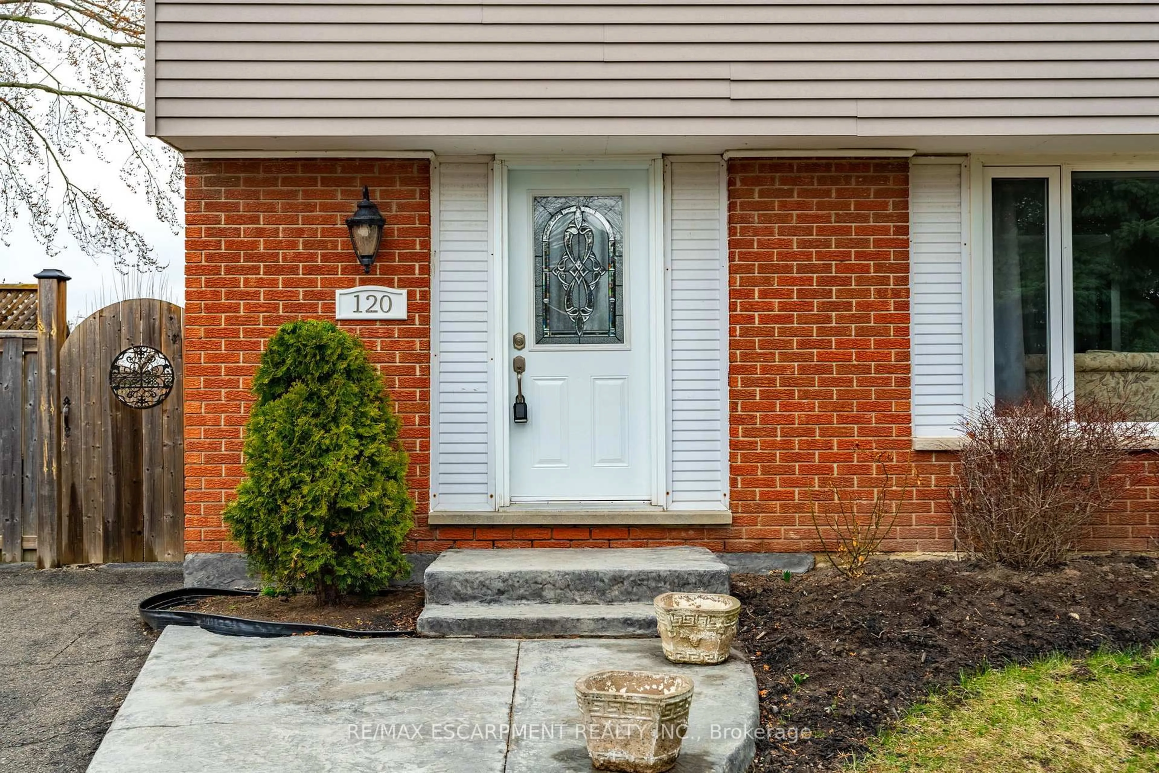 Home with brick exterior material, street for 120 Chilton Dr, Hamilton Ontario L8J 1M5