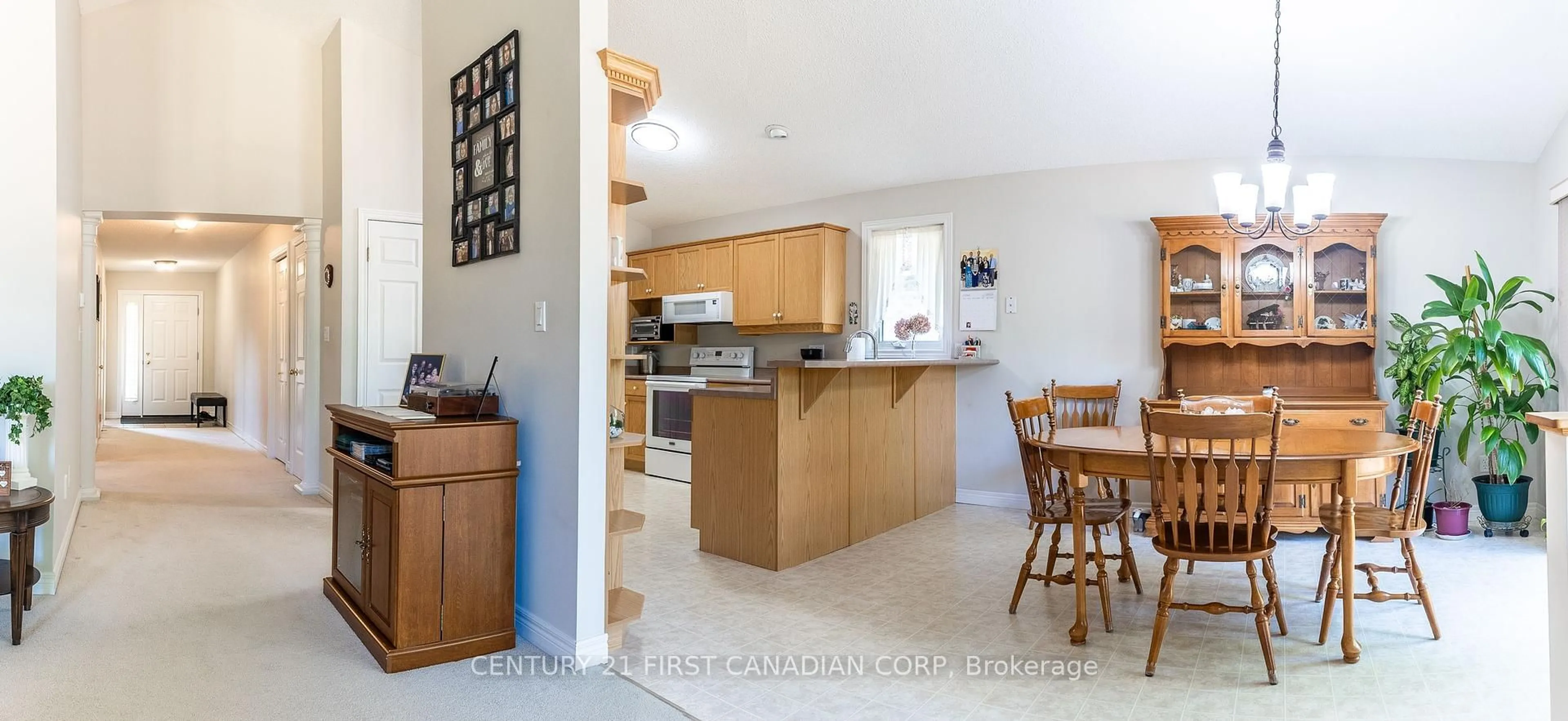 Open concept kitchen, unknown for 20 Windemere Pl #18, St. Thomas Ontario N5R 6H6