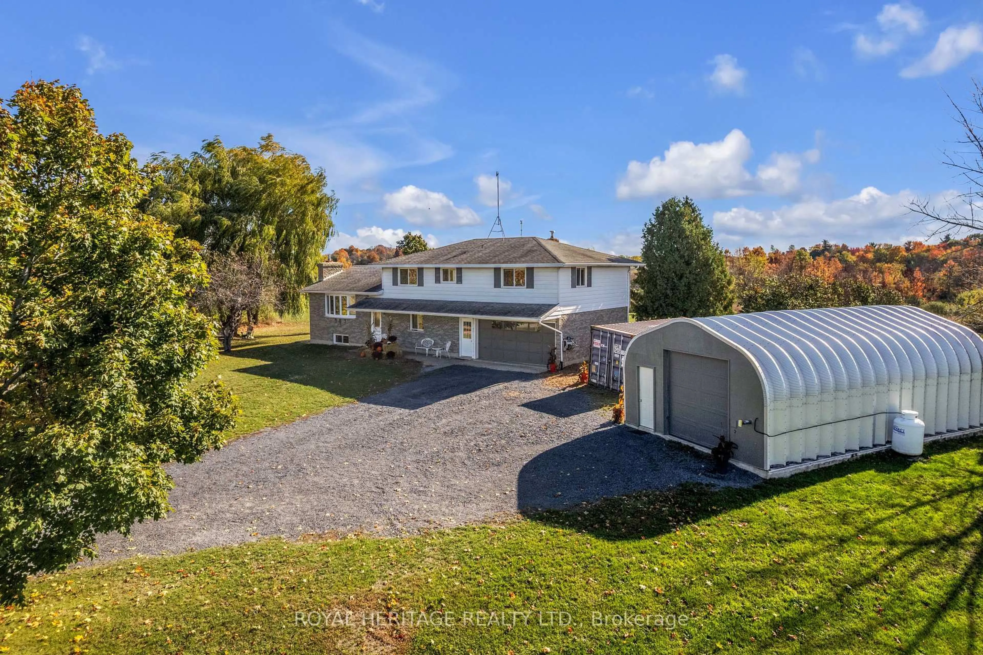 A pic from outside/outdoor area/front of a property/back of a property/a pic from drone, water/lake/river/ocean view for 589 County 2 Rd, Front of Leeds & Seeleys Bay Ontario K0E 1L0