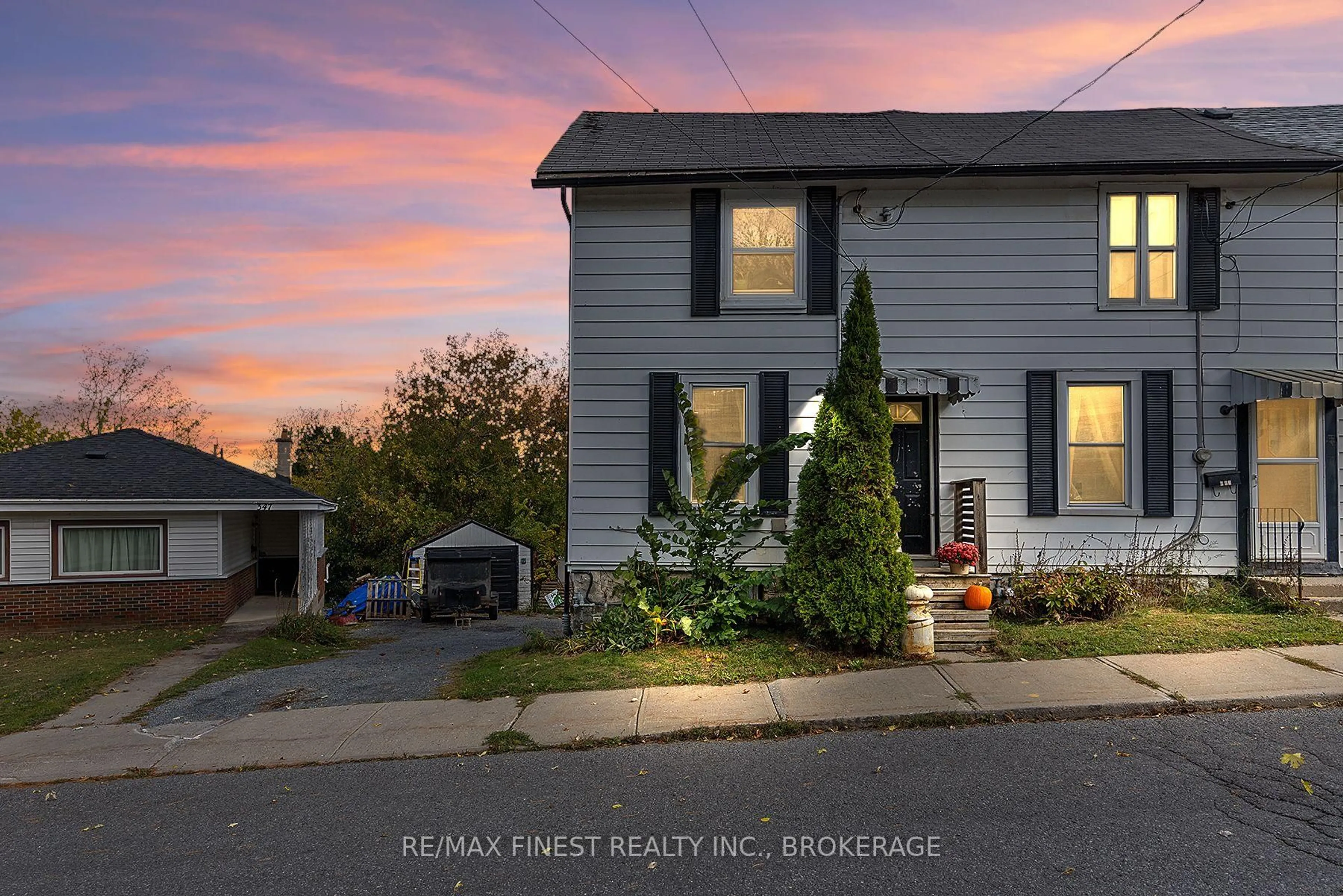 A pic from outside/outdoor area/front of a property/back of a property/a pic from drone, street for 343 Sydenham St, Kingston Ontario K7K 3N1