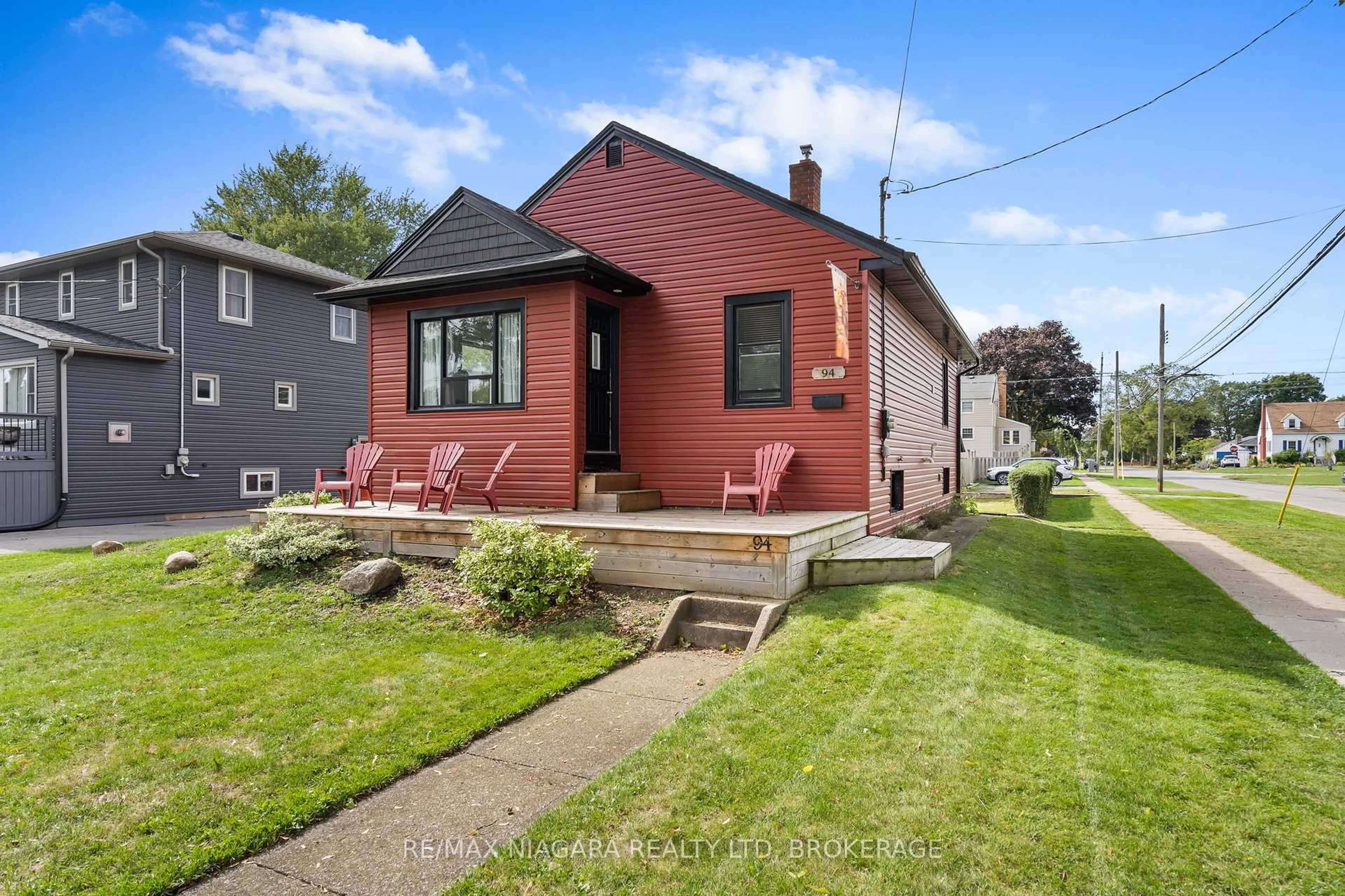 Home with brick exterior material, street for 94 Clare Ave, Port Colborne Ontario L3K 5H4