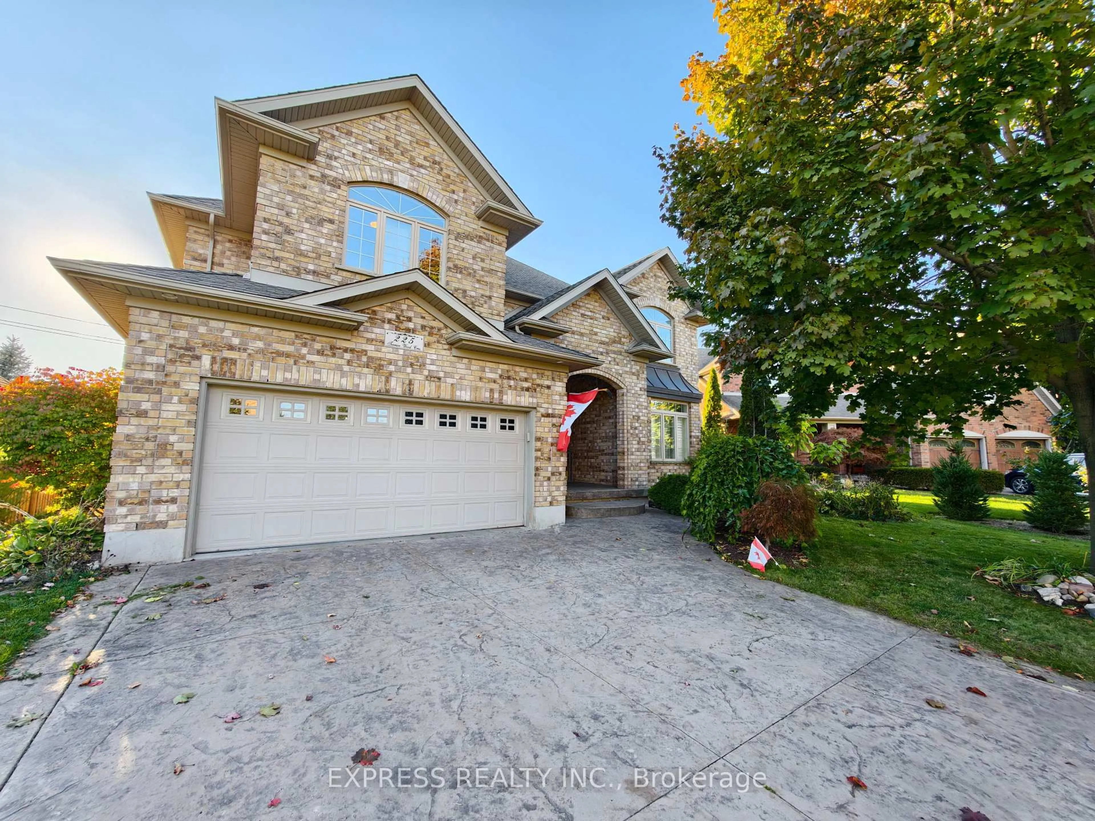 Home with brick exterior material, street for 225 Terrace Wood Cres, Kitchener Ontario N2P 2T3