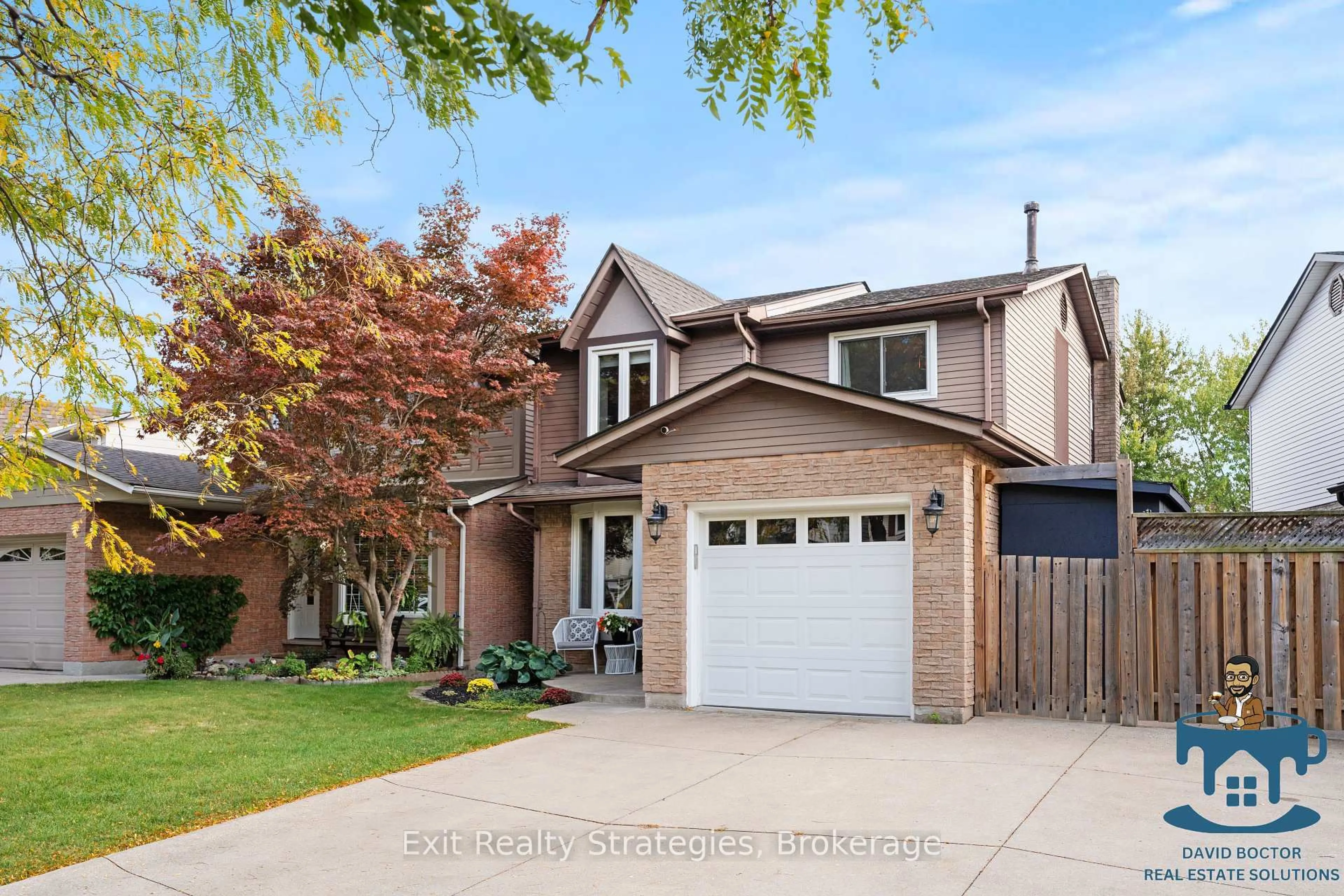 Home with brick exterior material, street for 95 Memorial Ave, Hamilton Ontario L8G 4C6